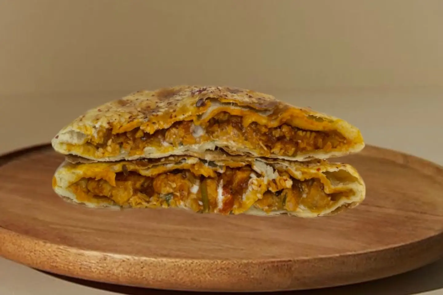 فطيره دجاج جبن سبيشل - بُر