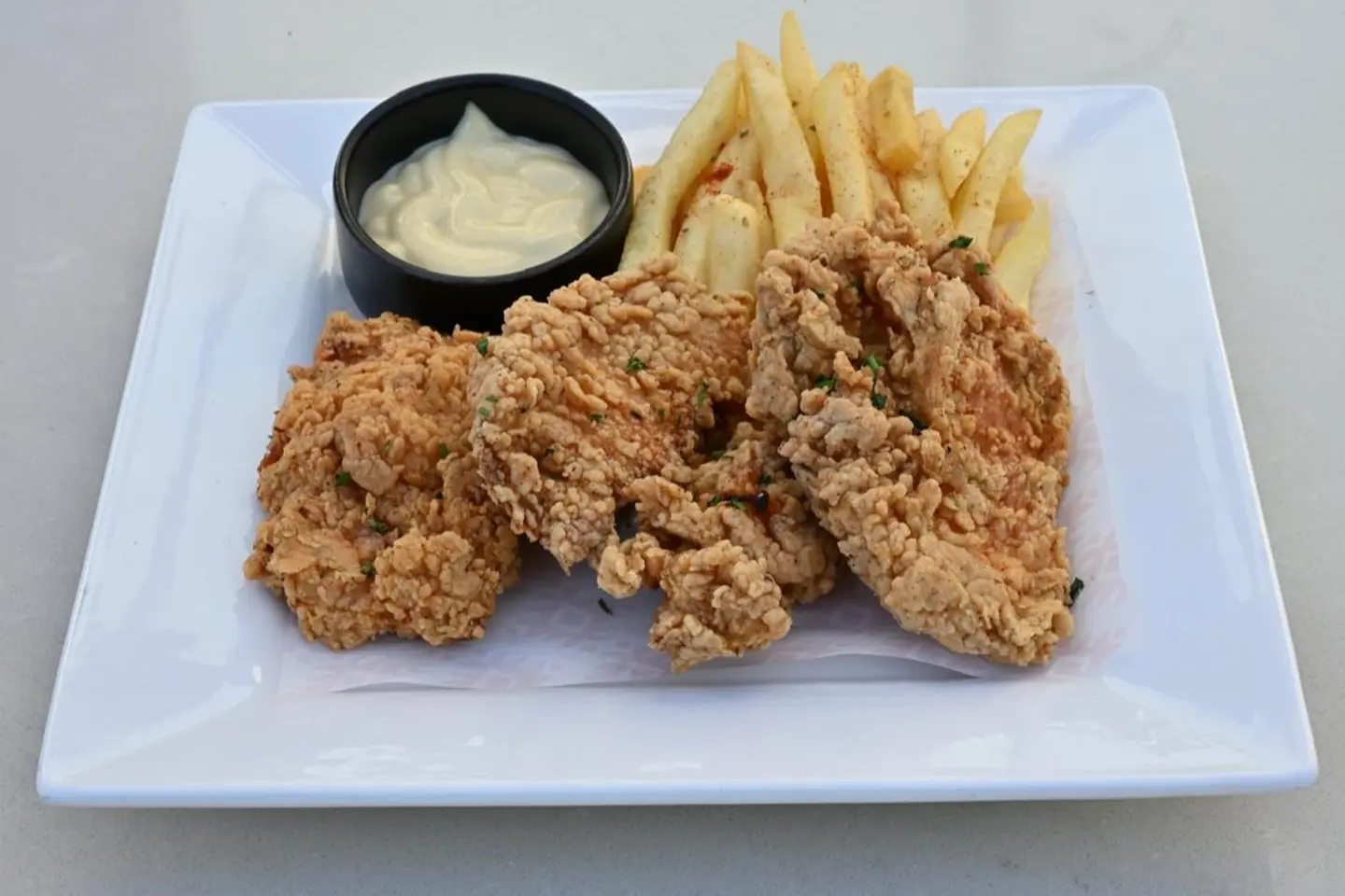 صدور دجاج مقلية