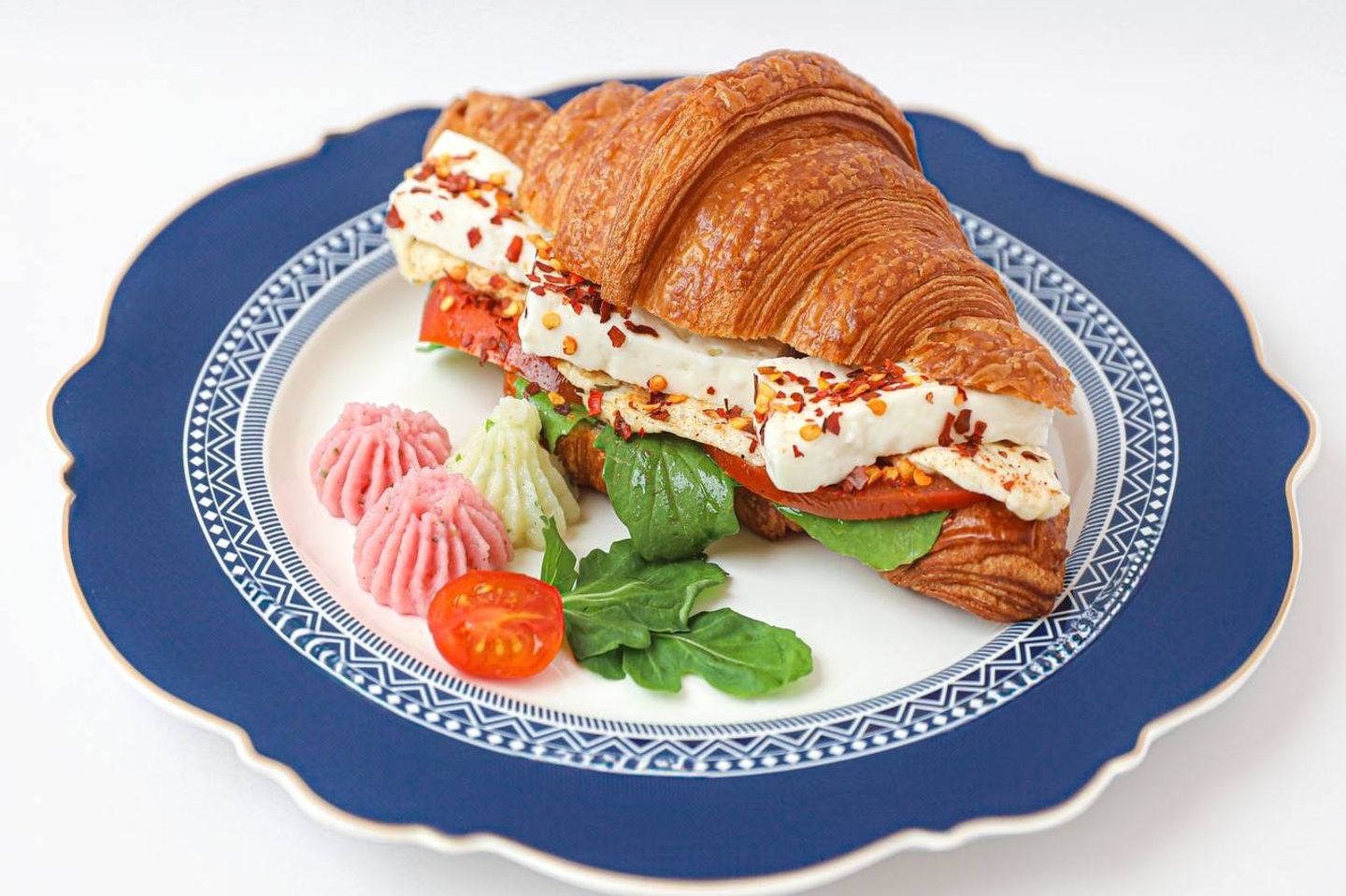 Croissant/Brioche With Spicy Halloumi And Honey - Croissant