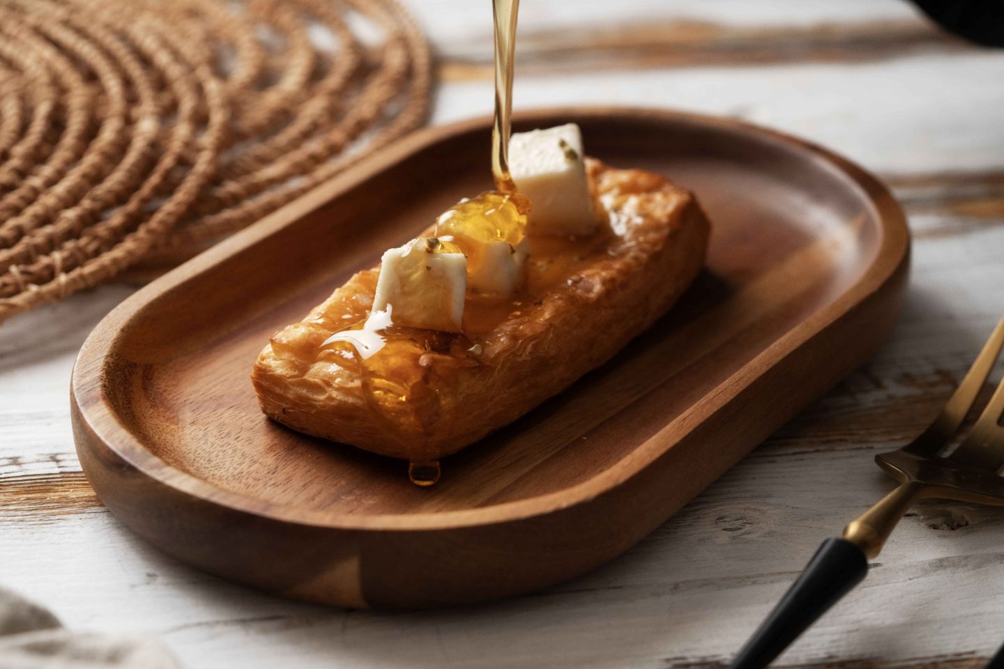 Danish Alfeta With Honeycomb