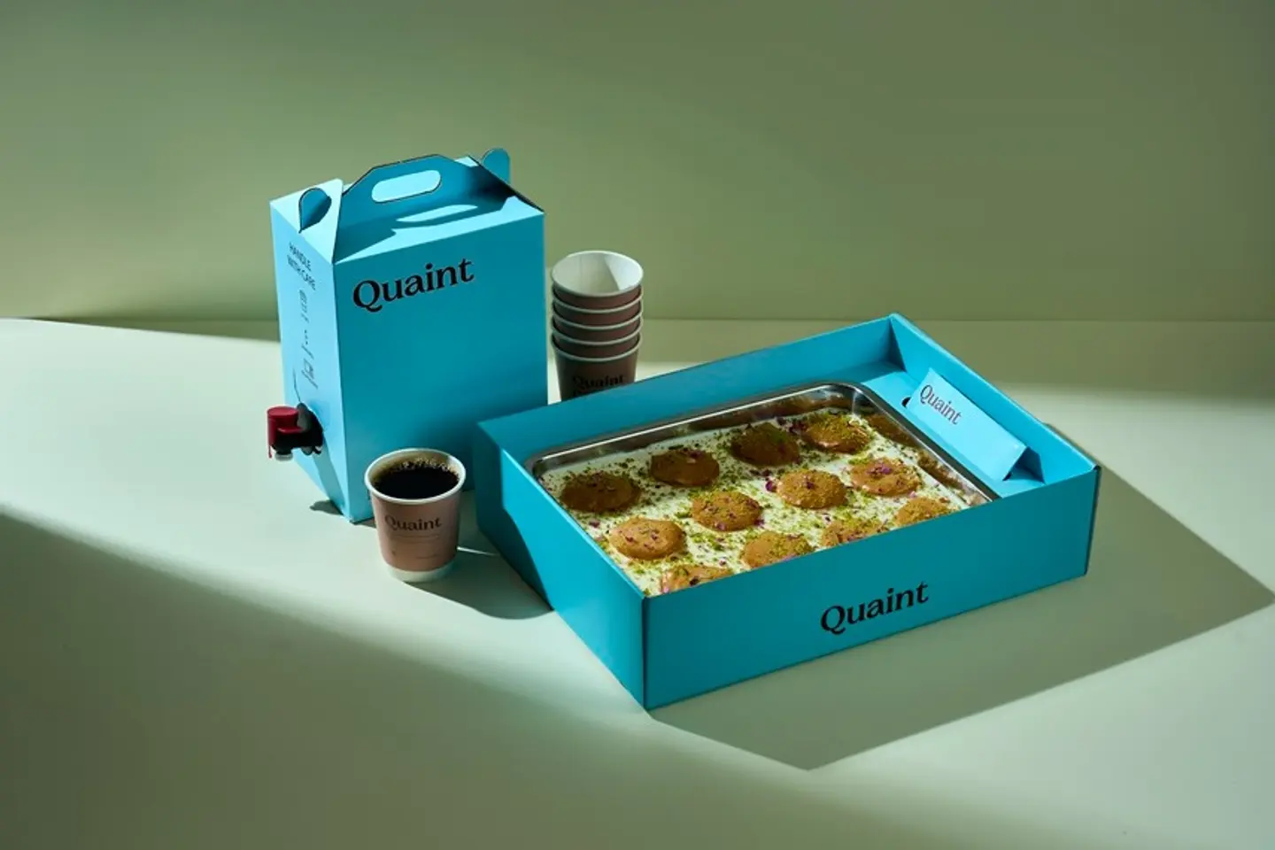 Family Box Basbusa Mahalabia And Coffee Day Box