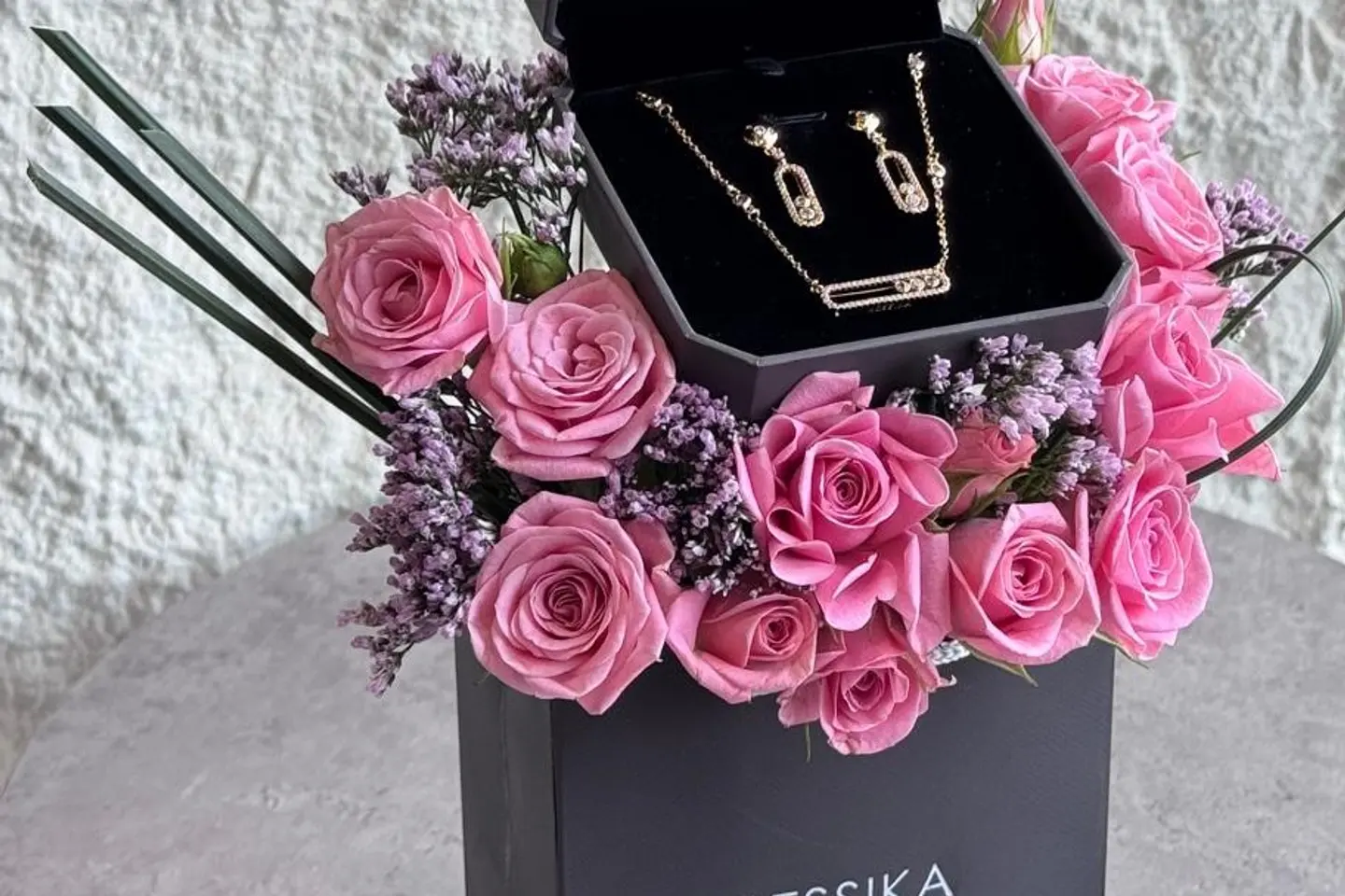 سلسال ميسيكا مع حلق ٦