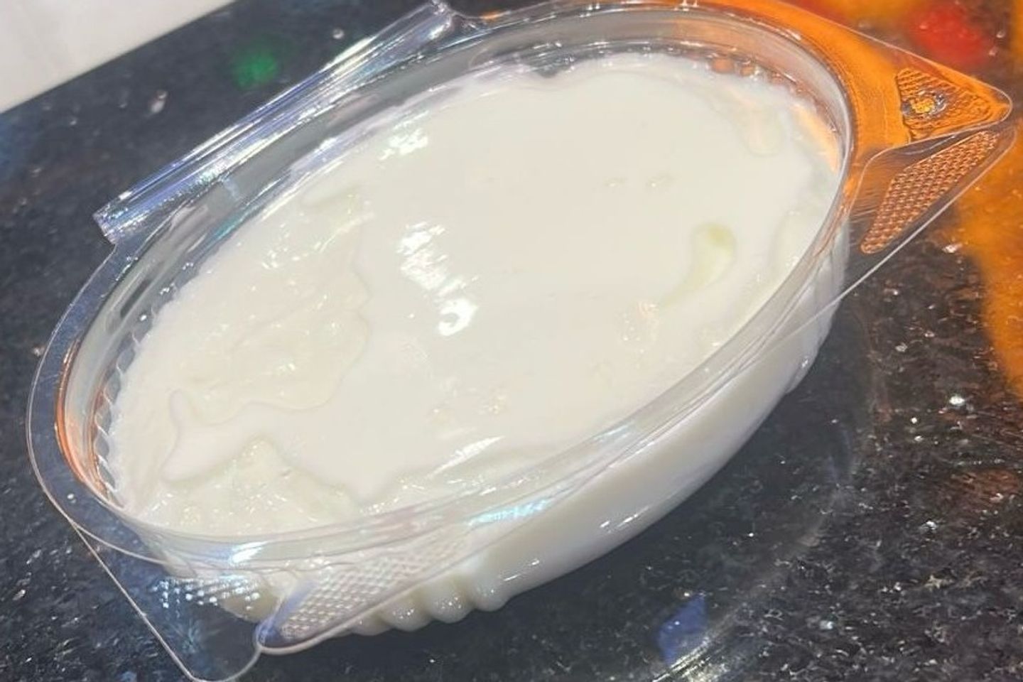 علبة مايونيز