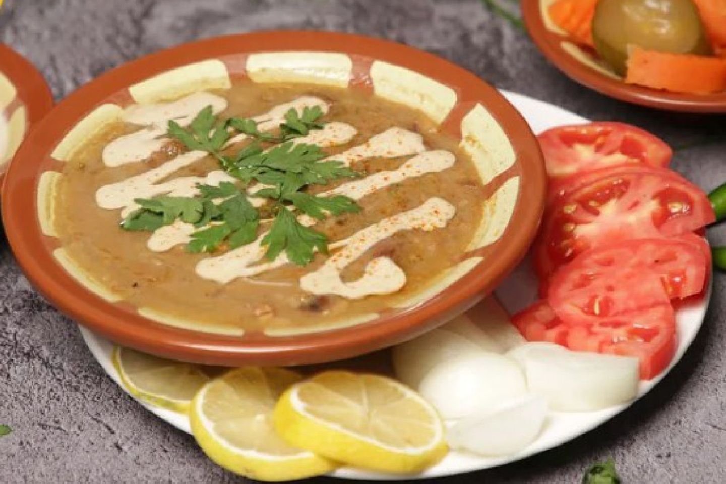 فول بالحمص