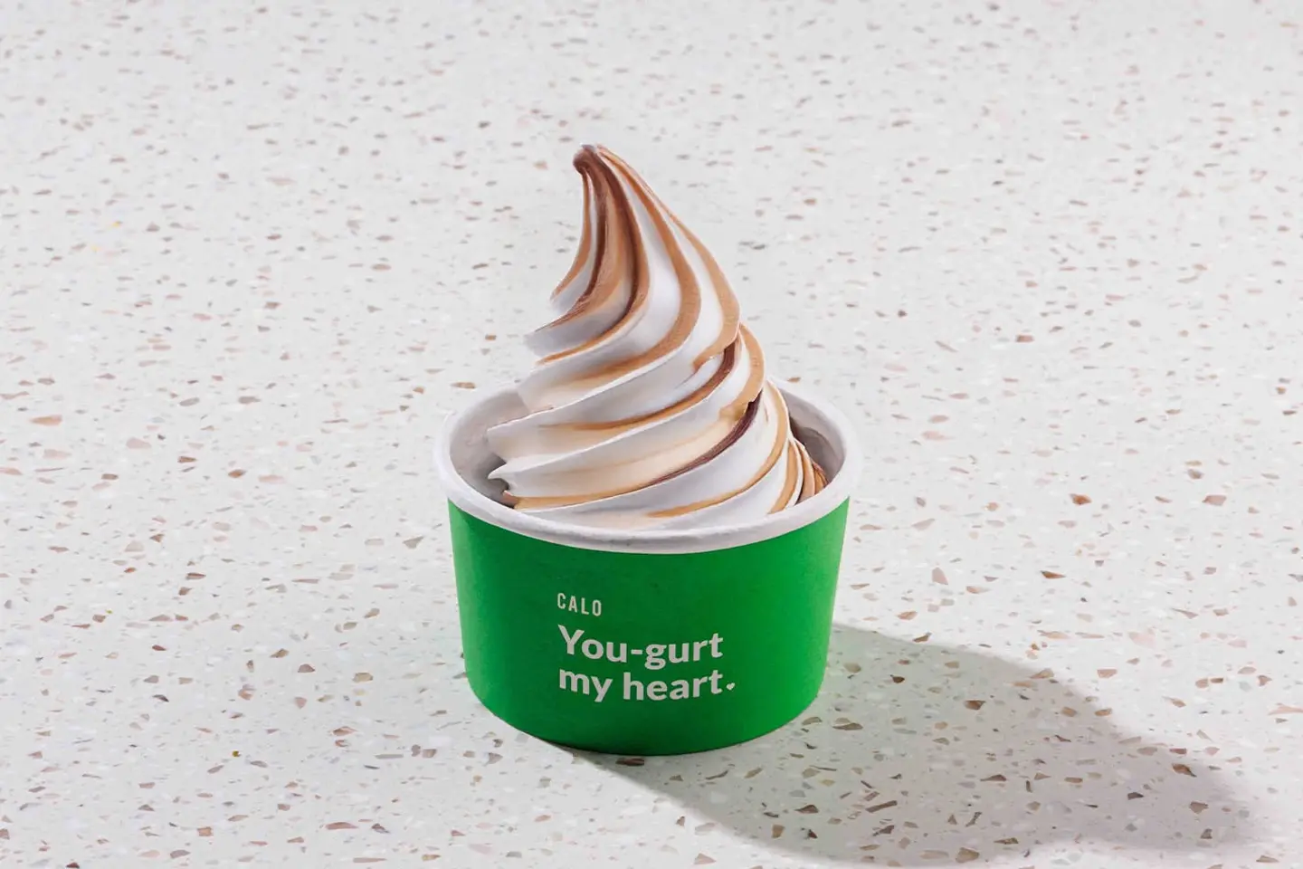 Mix Froyo With Topping