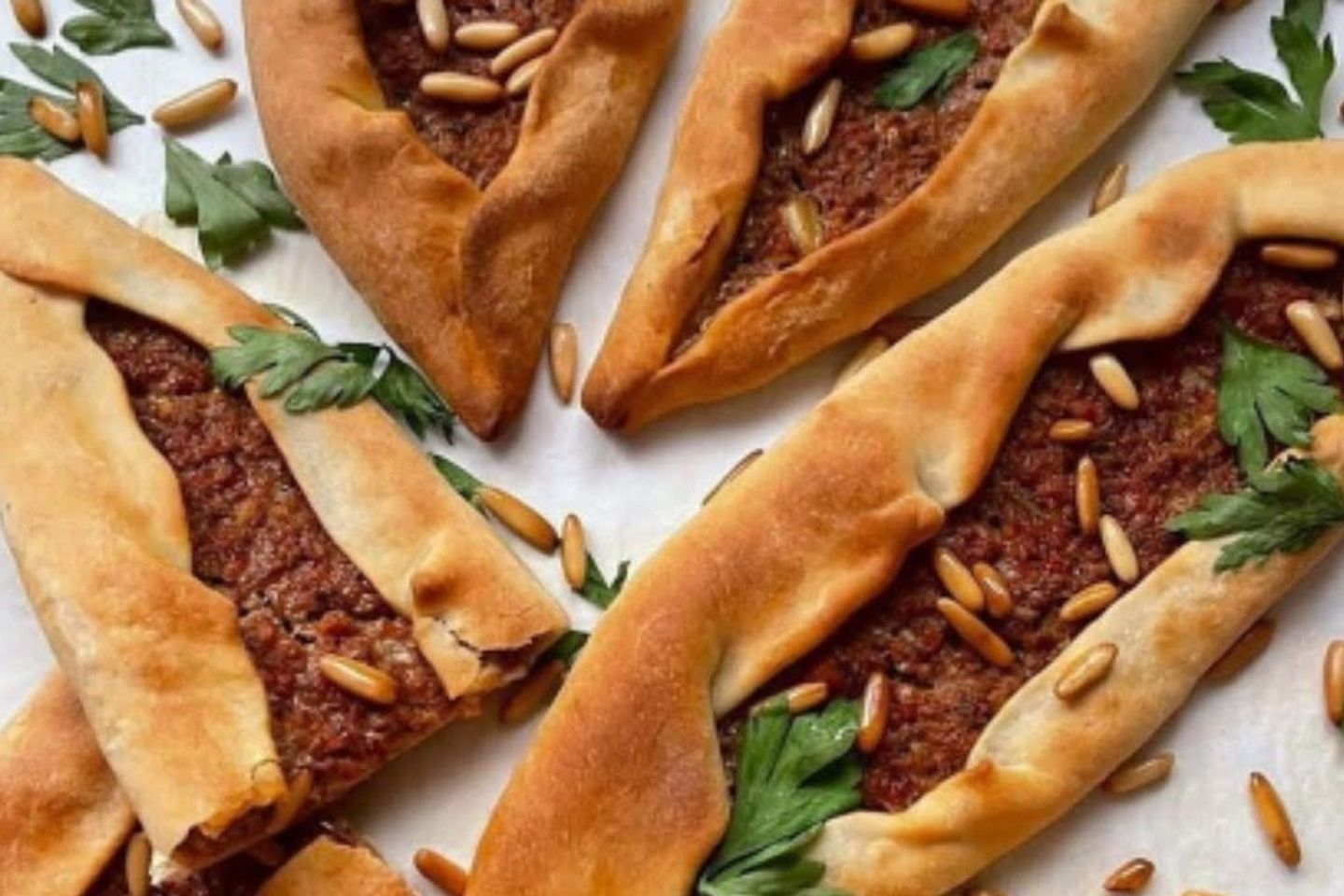 لحم بالطماط