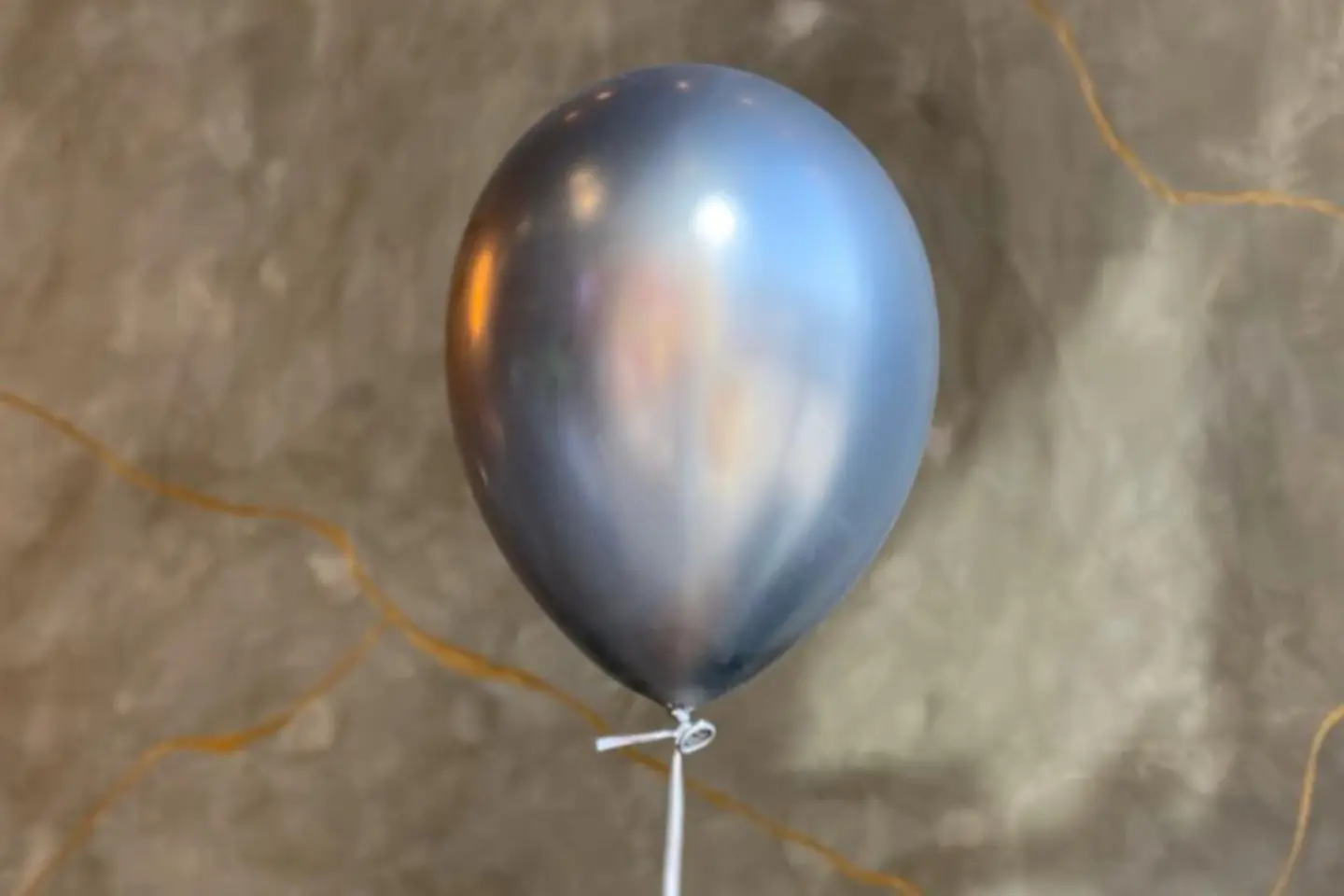 بالون رصاصي