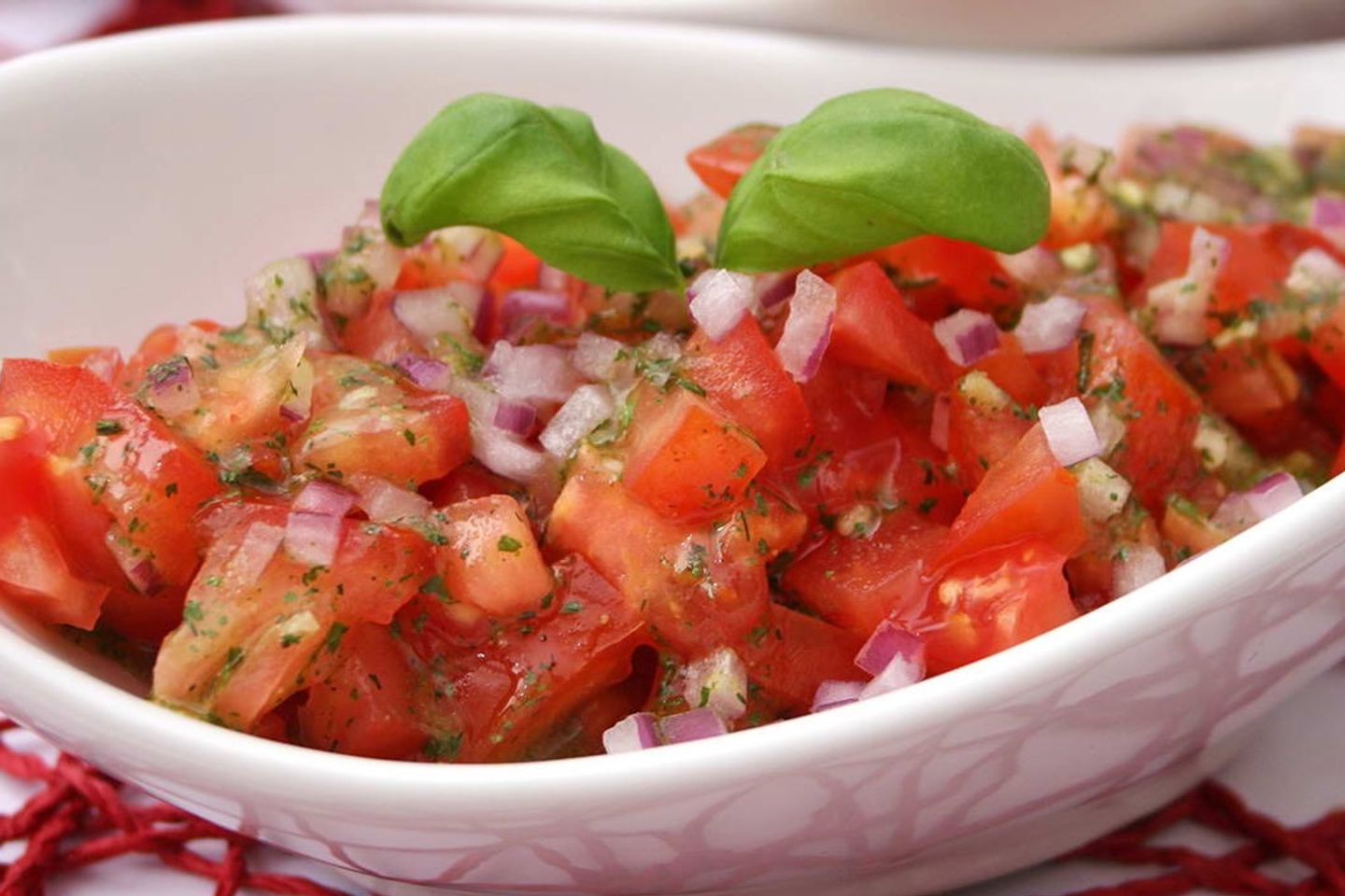 سلطة طماط وبصل