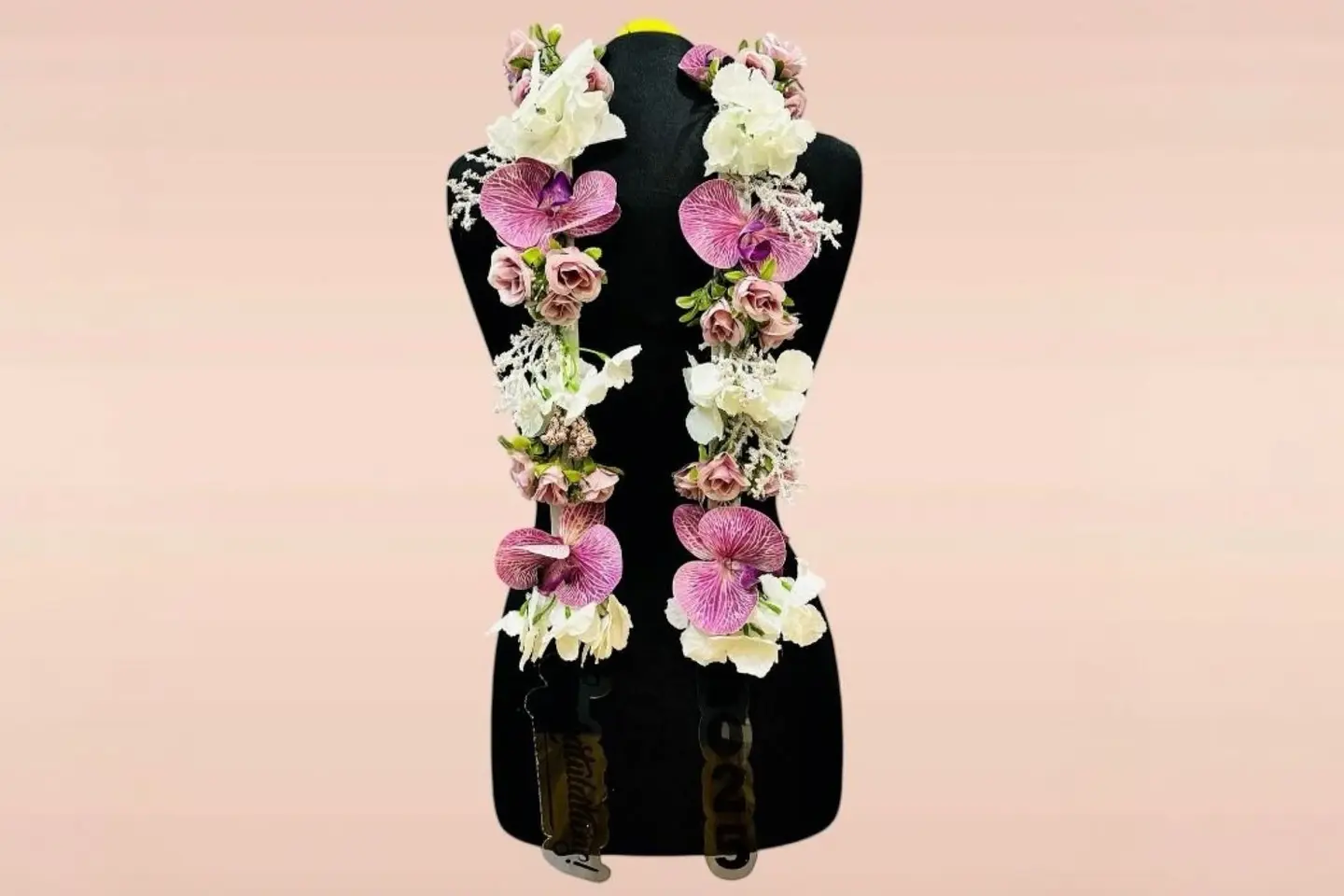 عقد تخرج بالورد الصناعي موف مع تعليقه