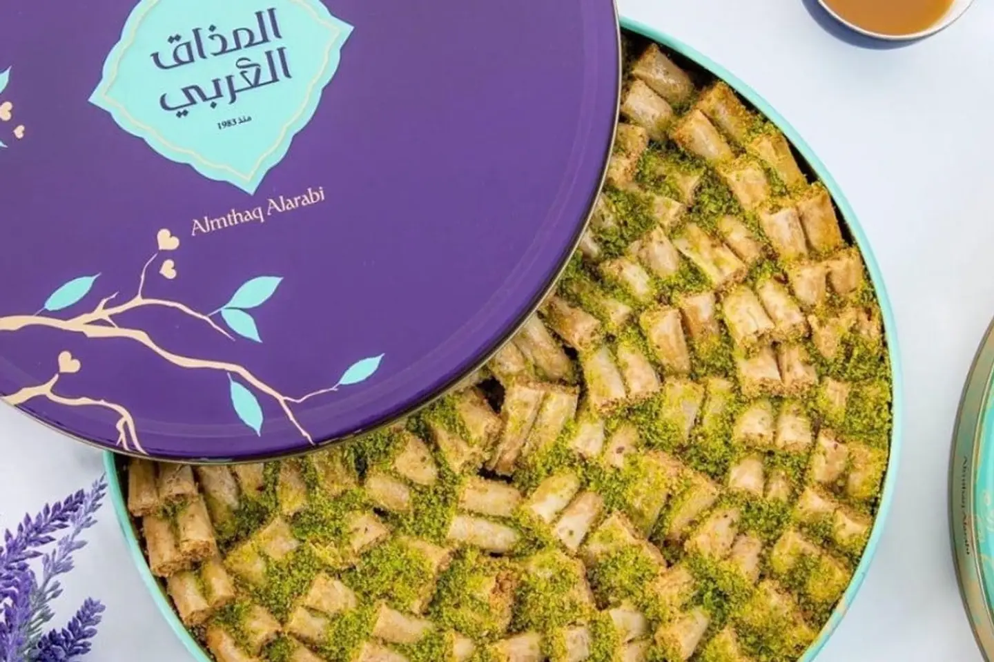 بقلاوة المذاق العربي اصابع كبير