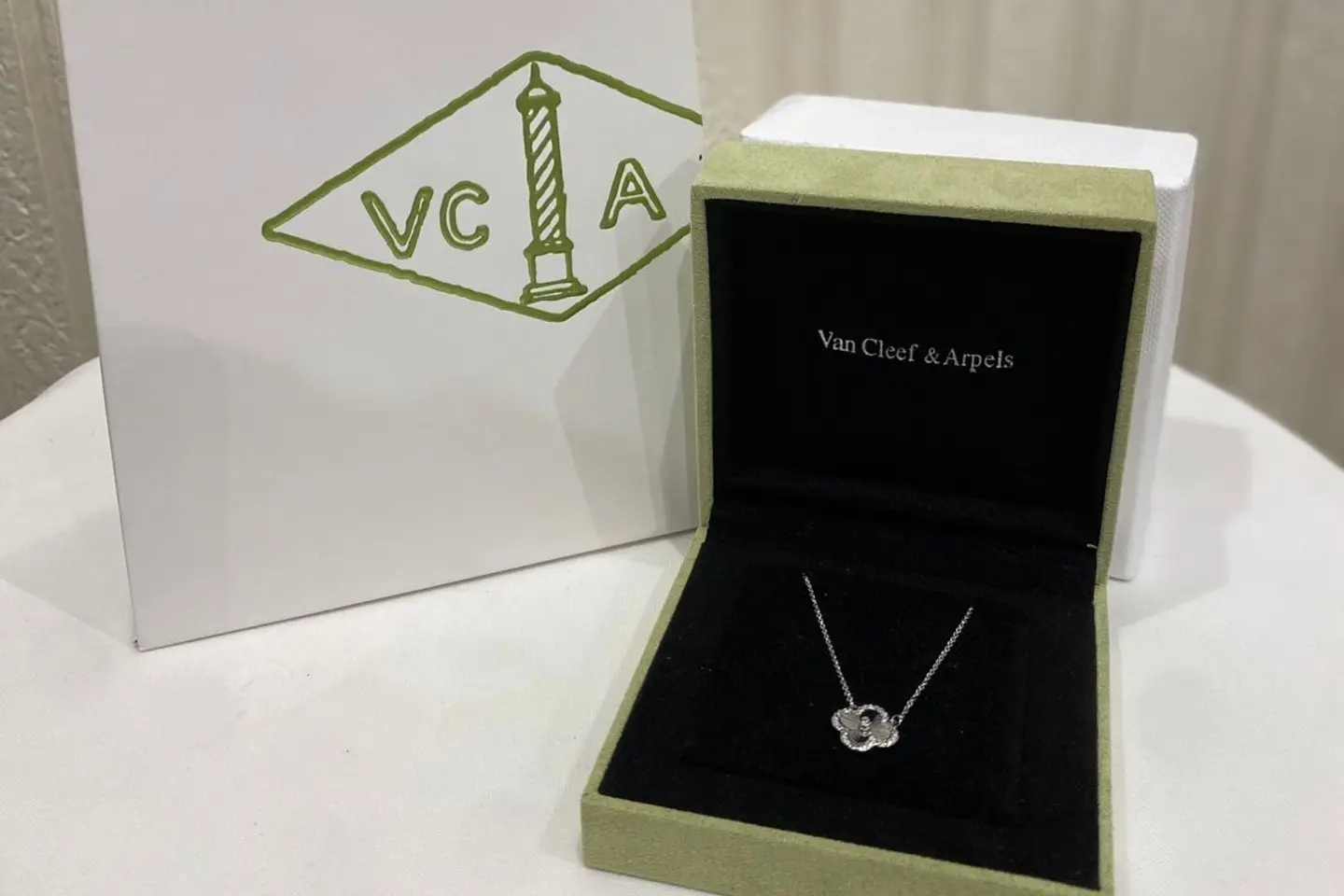 فان كليف سلسال فضي