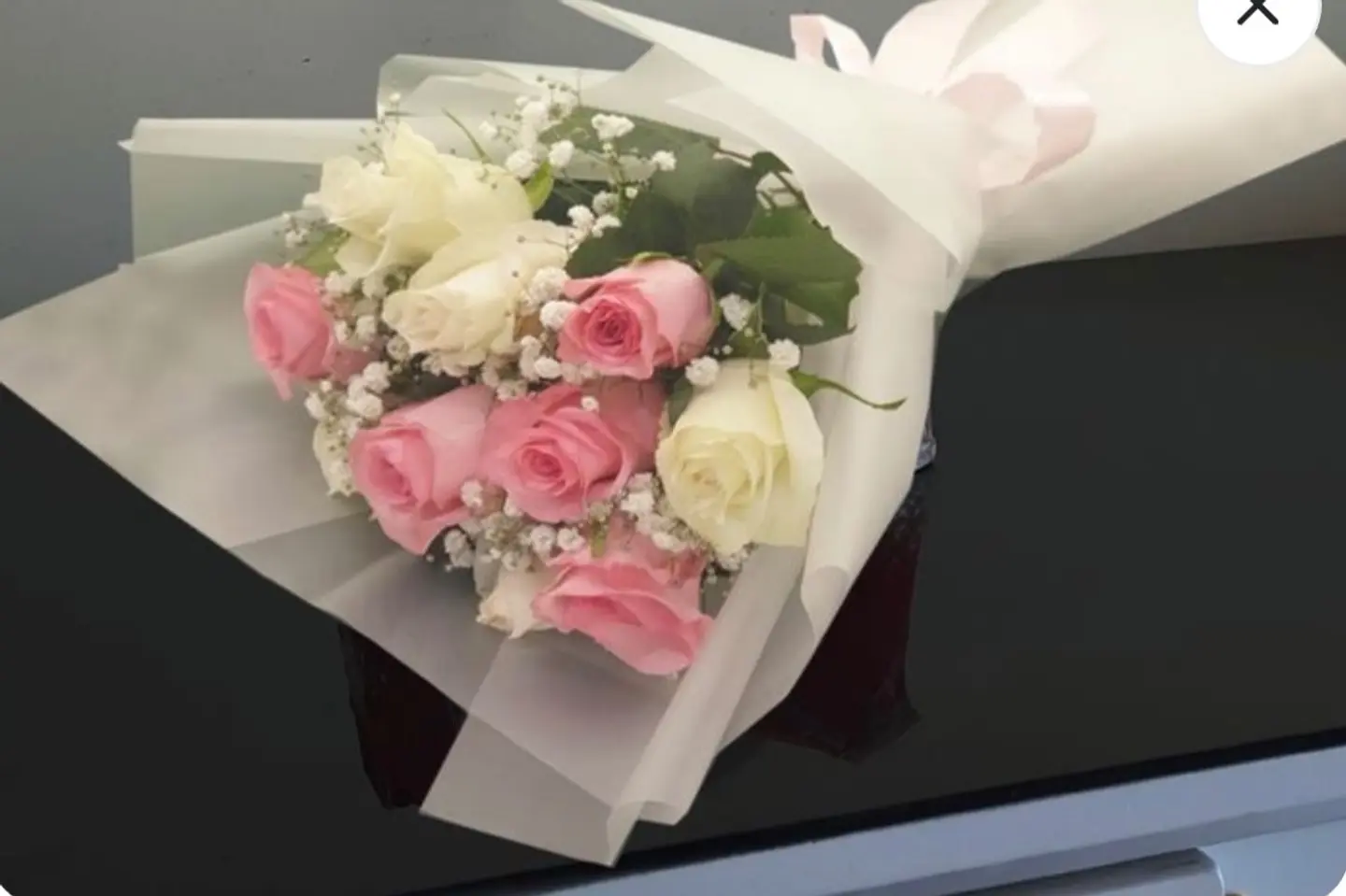 بوكيه وردي ابيض