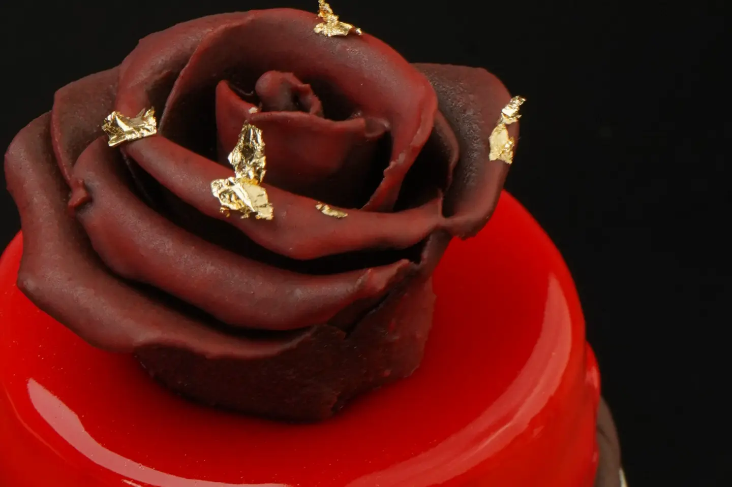 Rose Berry Cake