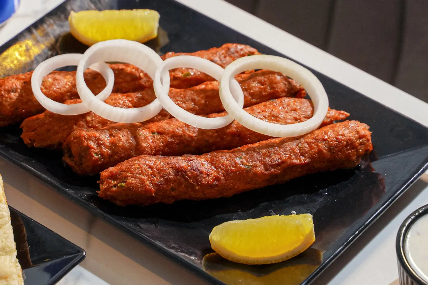 سيخ كباب لحم