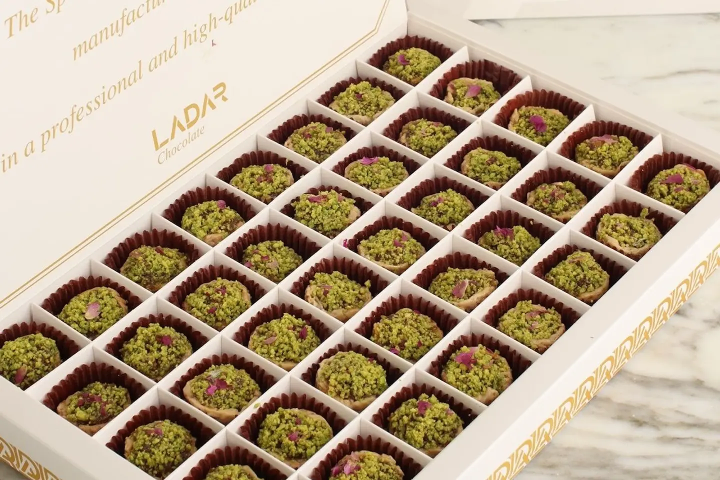 Pistachio Candy Box 40 Pieces