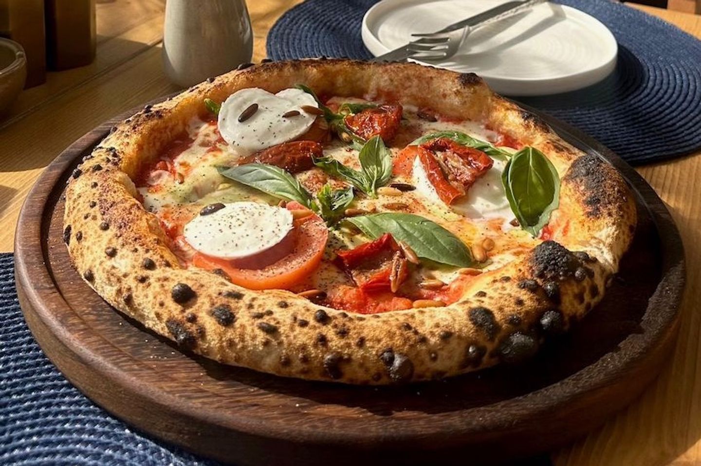 بيتزا الكابريس