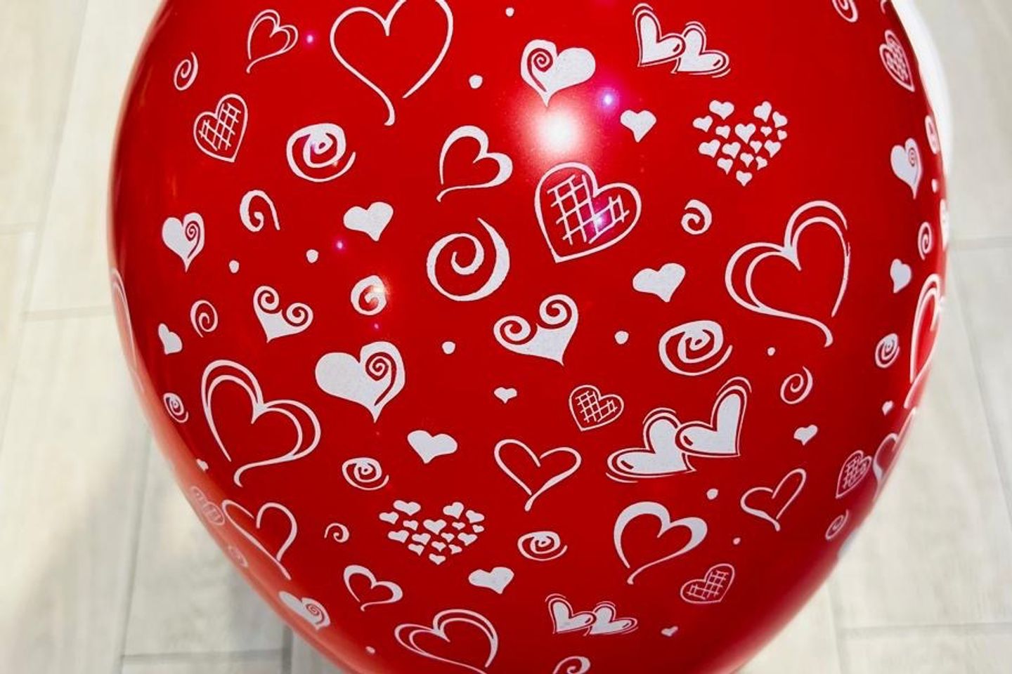 Red Balloon 122