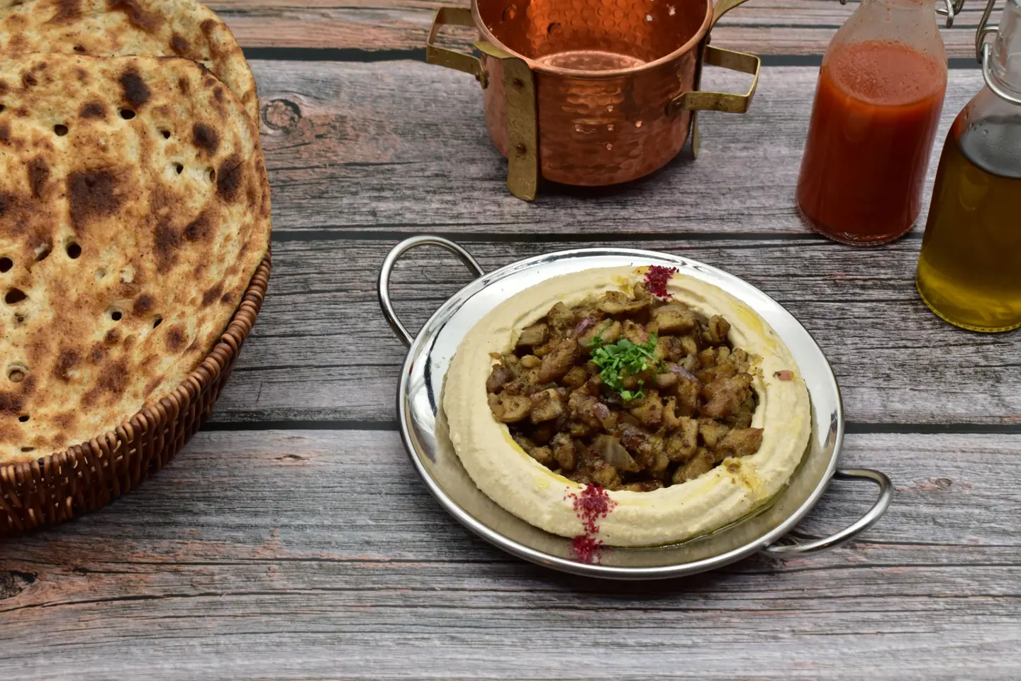 Hummus With Meat