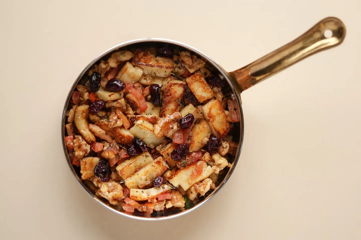 حمسة الحلوم مع التوت البري