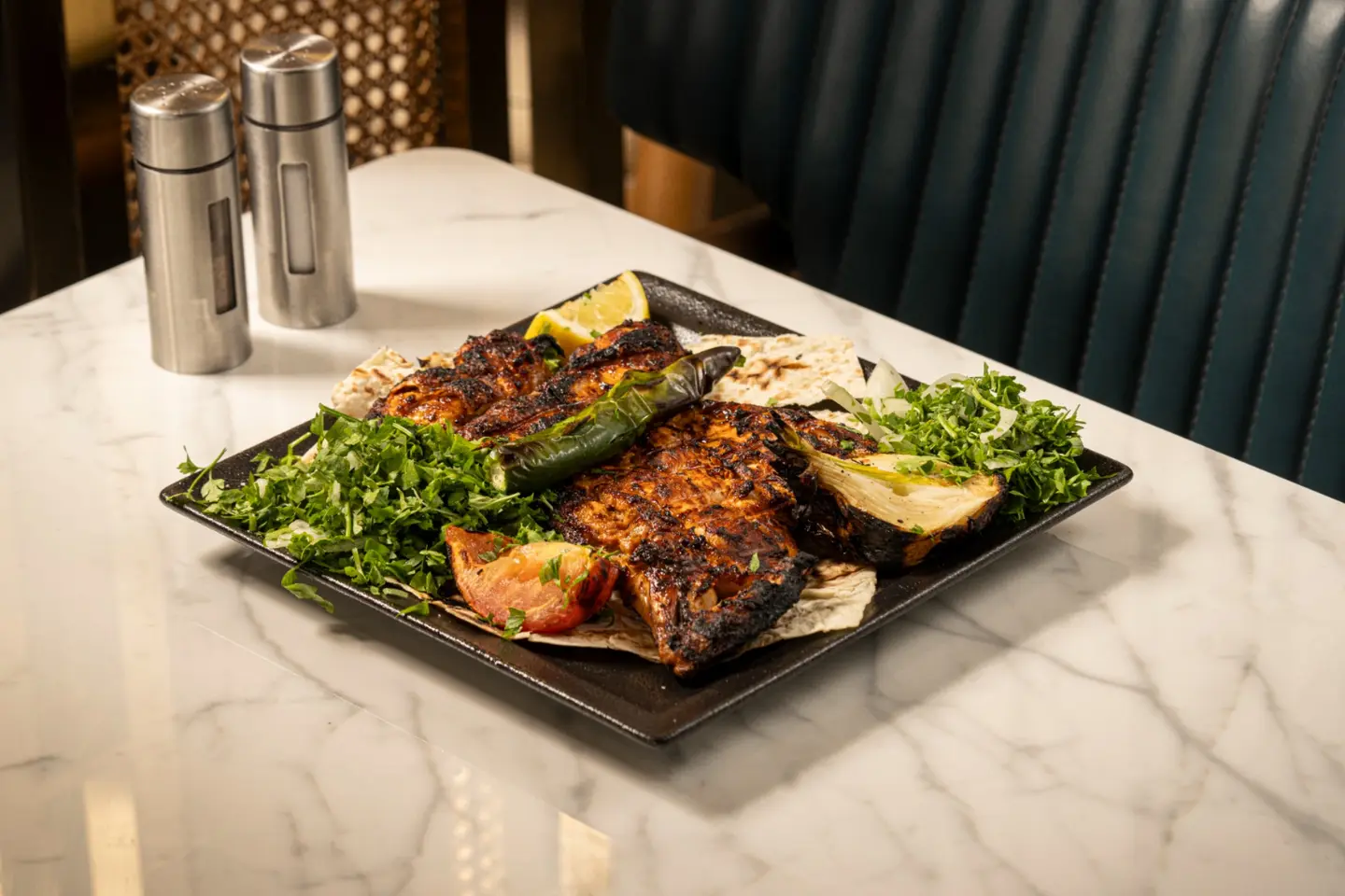 نص حبه دجاج فحم ساده