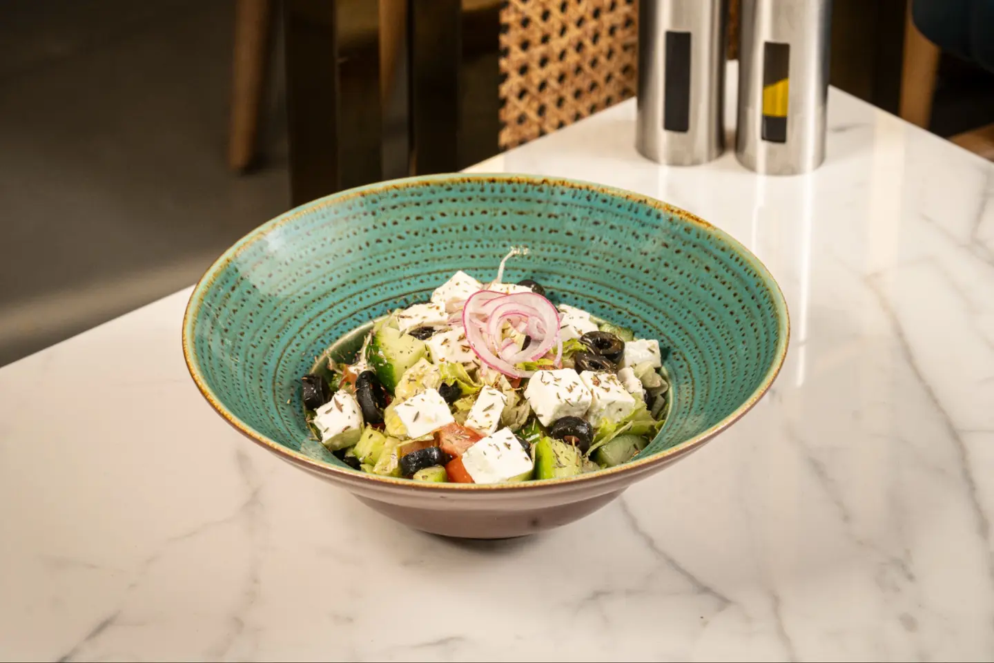 سلطة يونانية