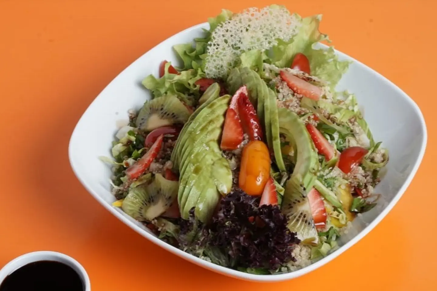 سلطة براوني