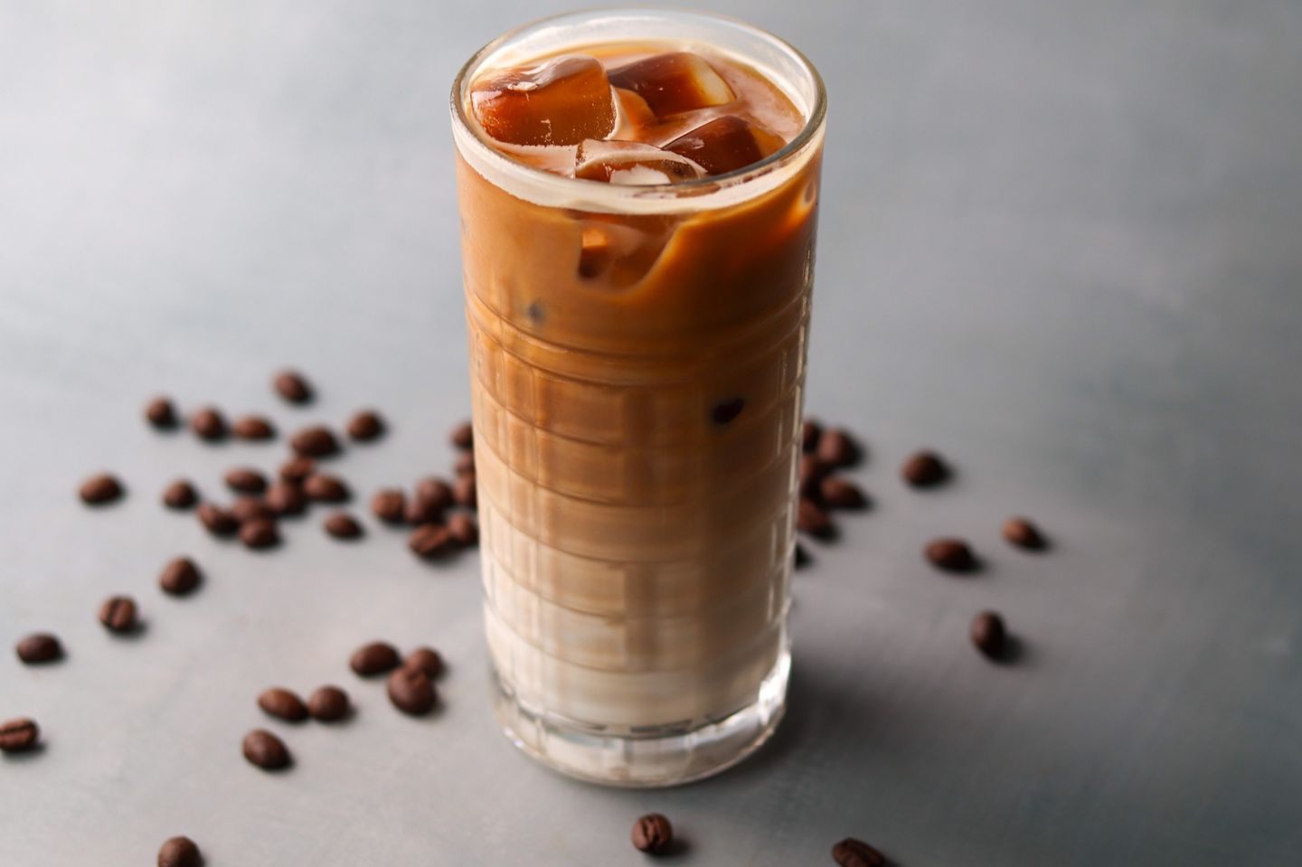 ايس لاتية
