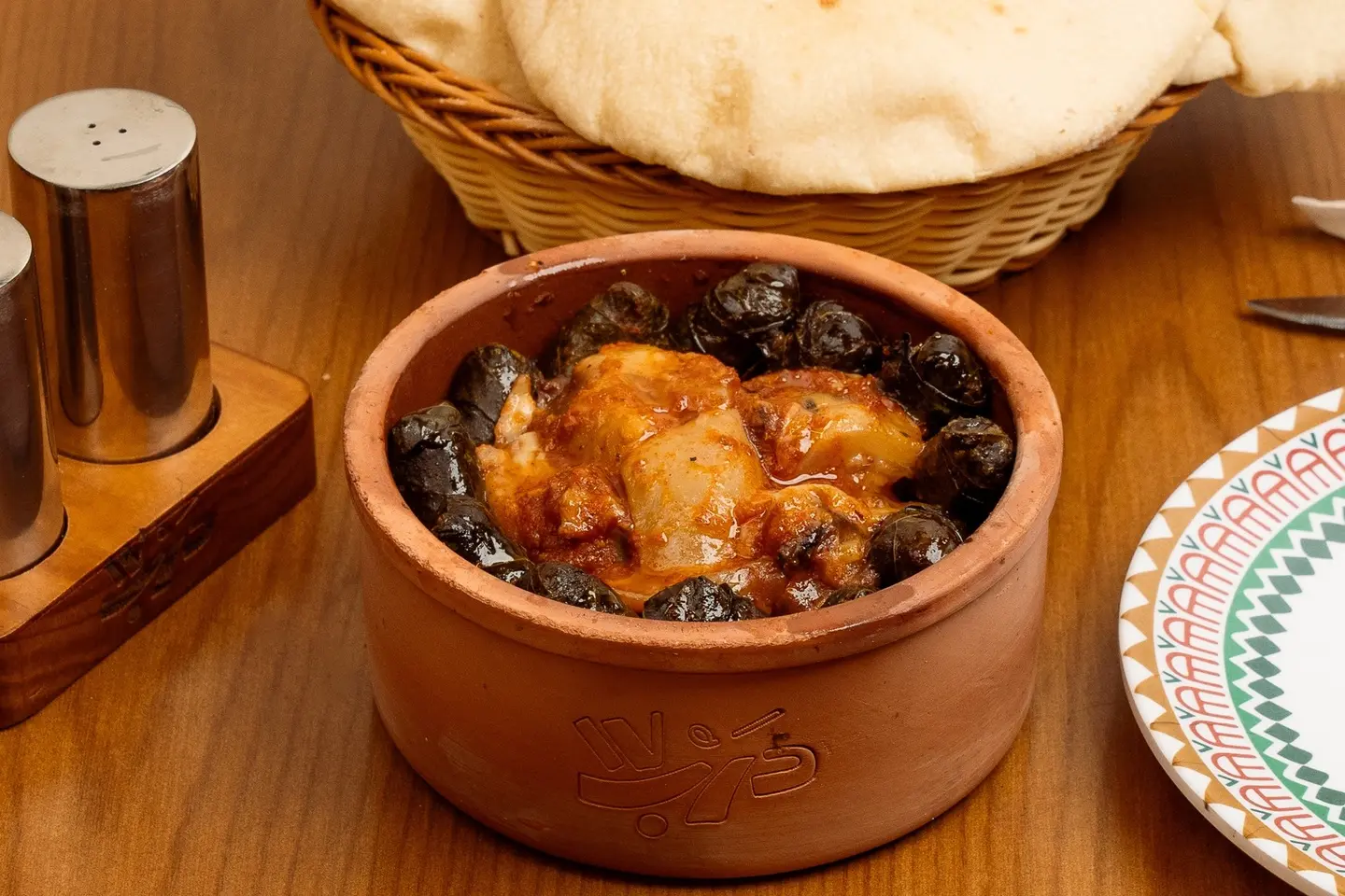 طاجن ورق عنب بالكوارع