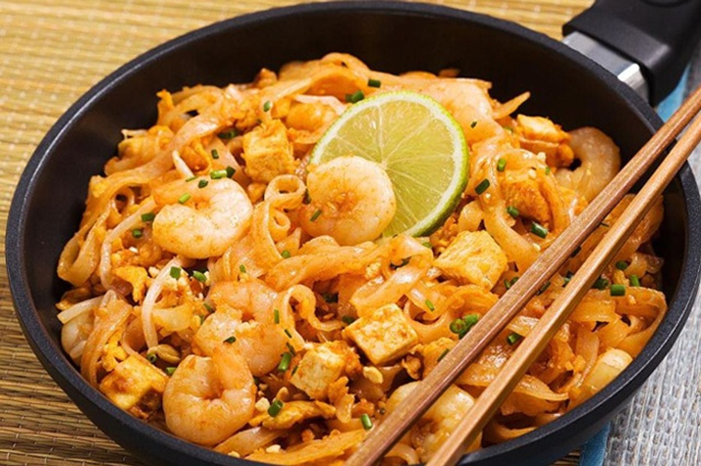 Pad Thai Noodles With Shrimp