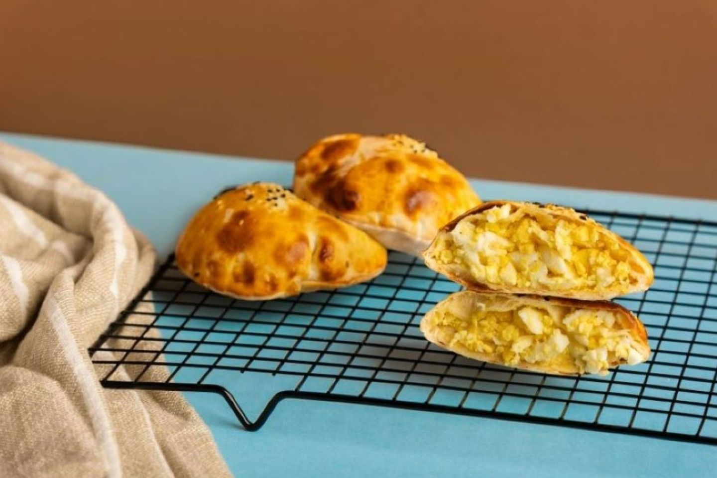 Mini Eggs Sandwich
