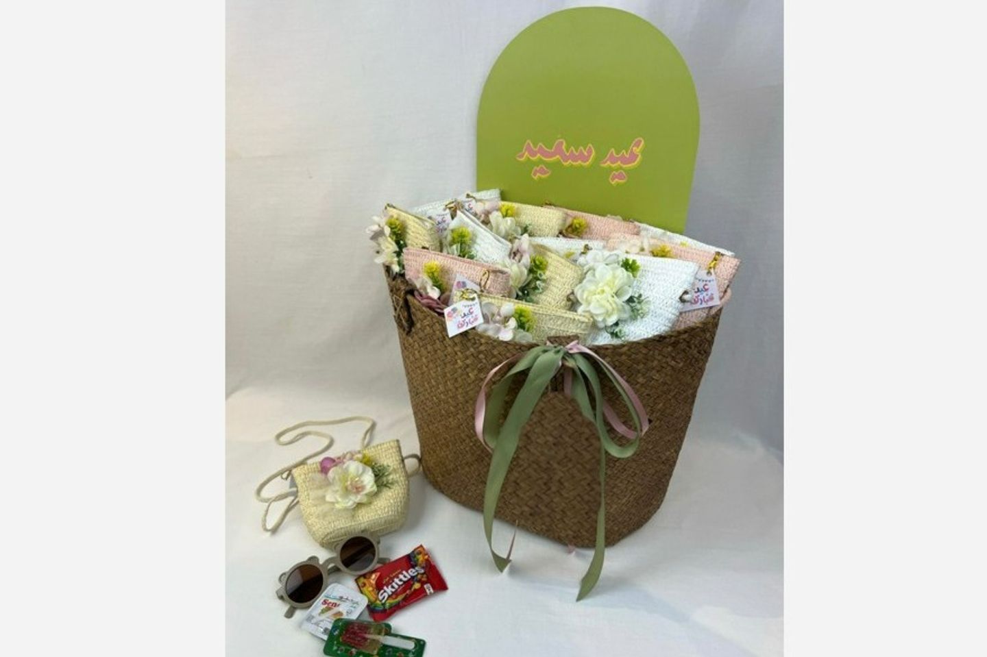 عيدية اطفال سلة