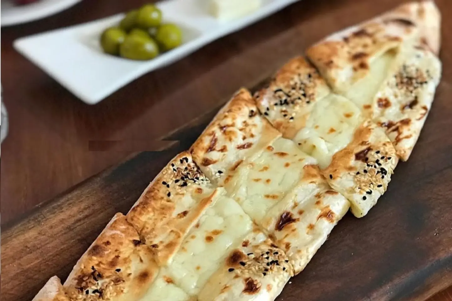 حلوم سادة