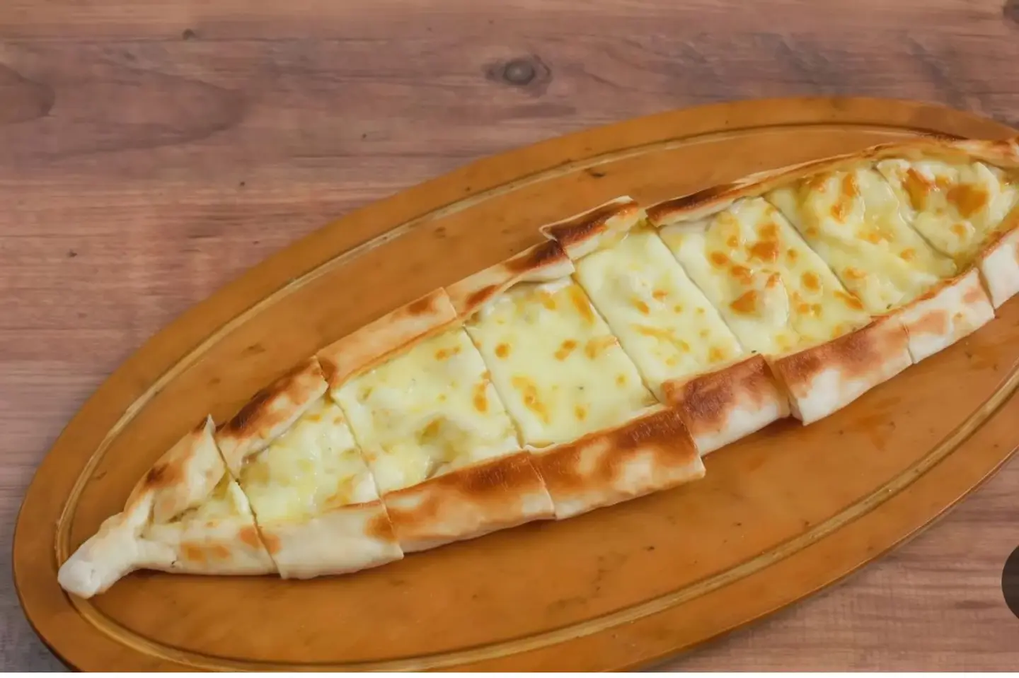 جبن موتزريلا