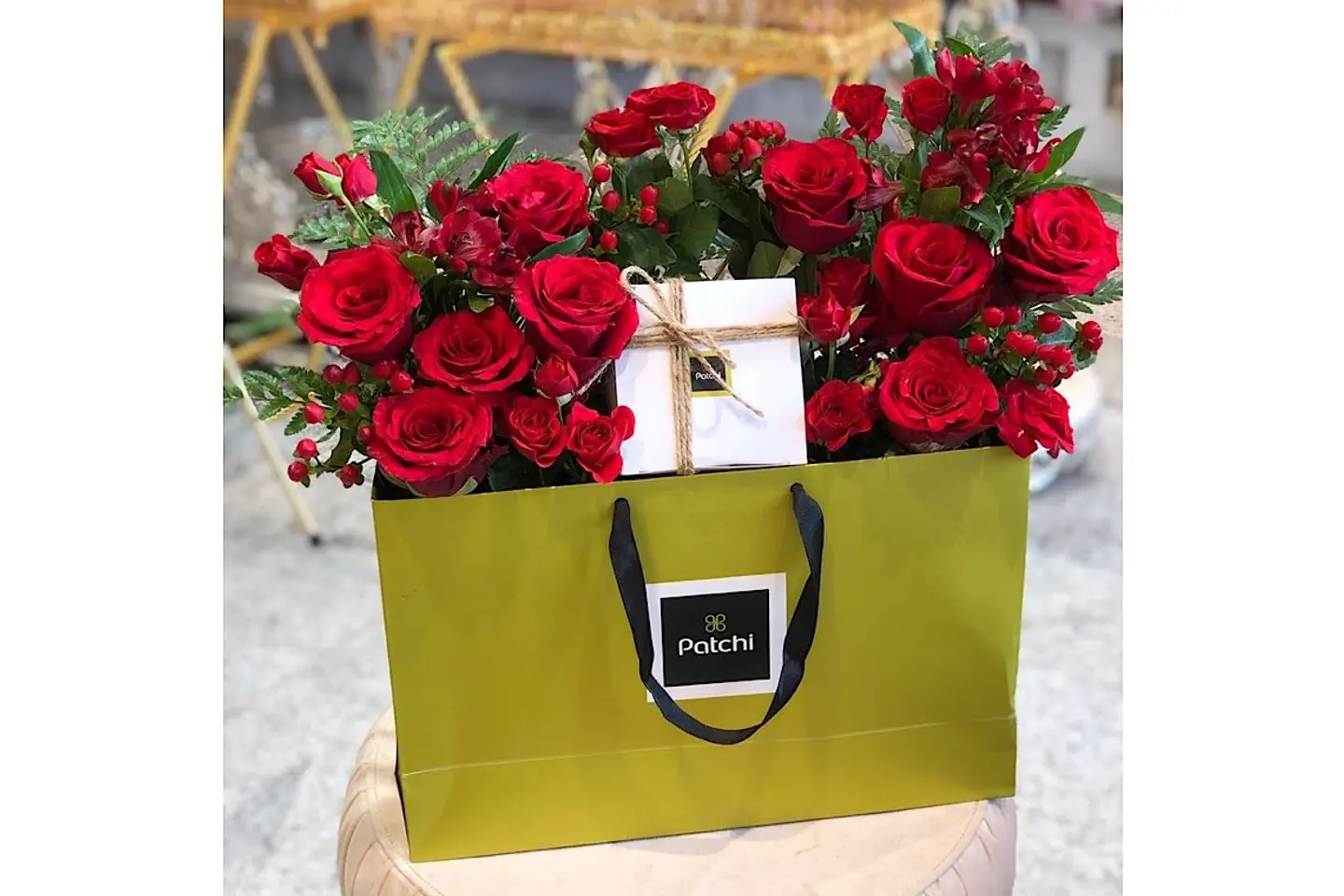 باتشي مع ورد
