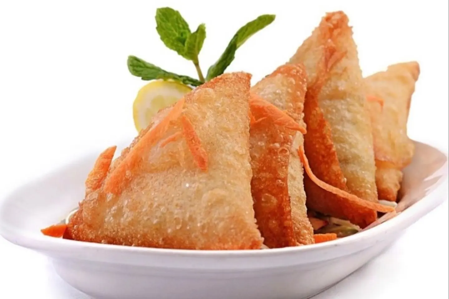 سمبوسة دجاج صحن وسط