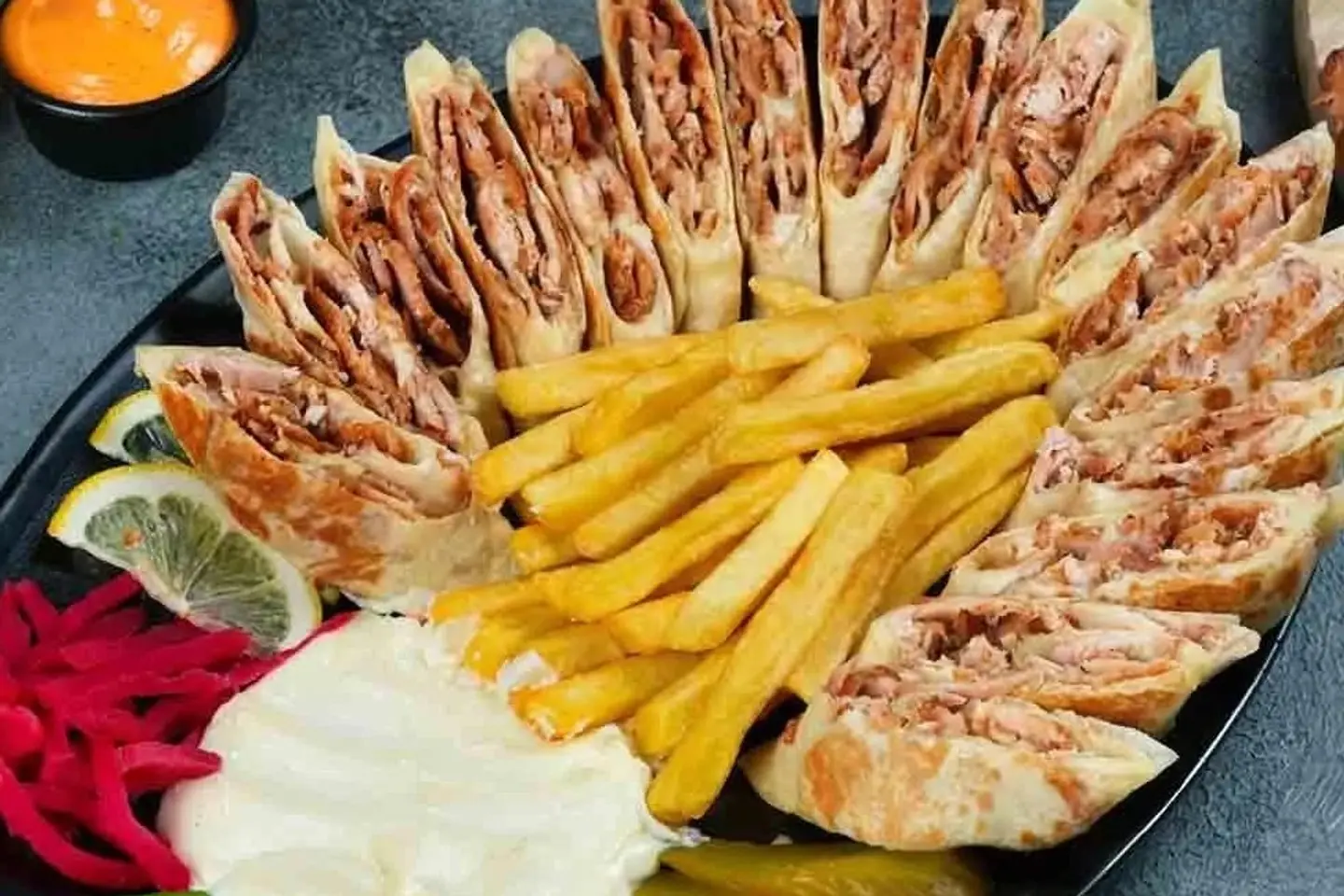 شاورما عربي عائلي