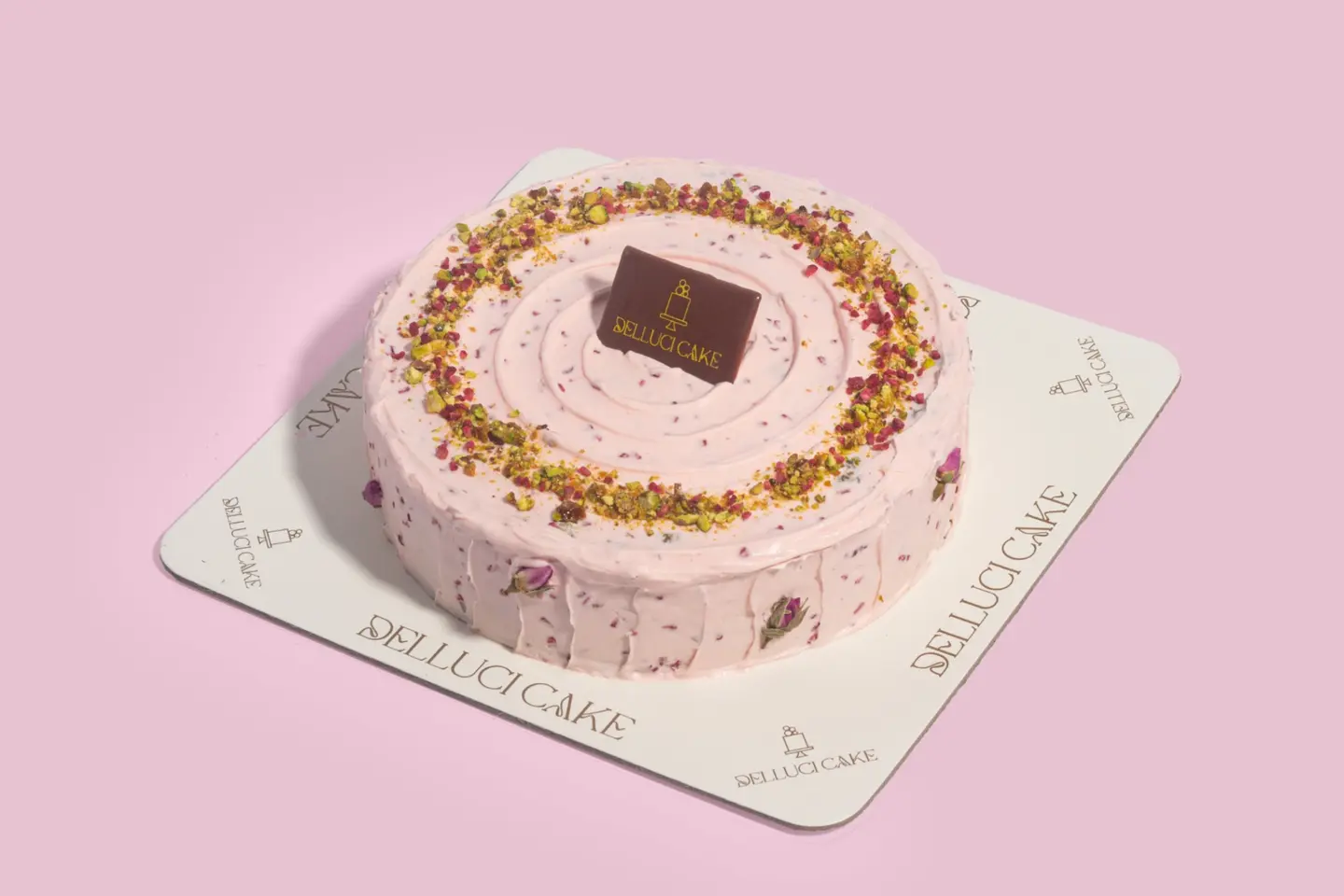 وردة الفستق كبيرة