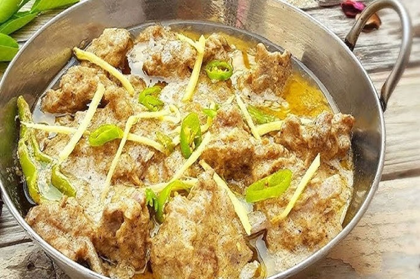 White Karahi Chicken   Half