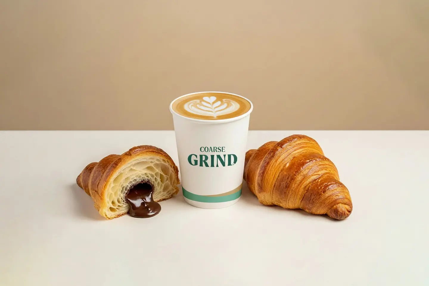 عرض كرواسون وقهوتك على ذوقك