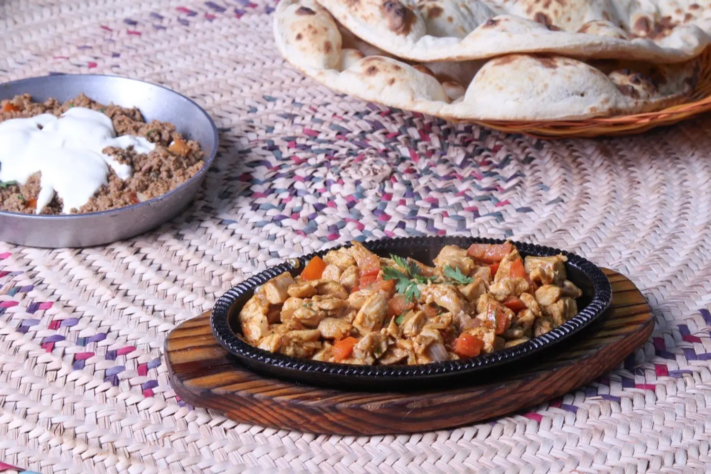 مقلقل دجاج فخار