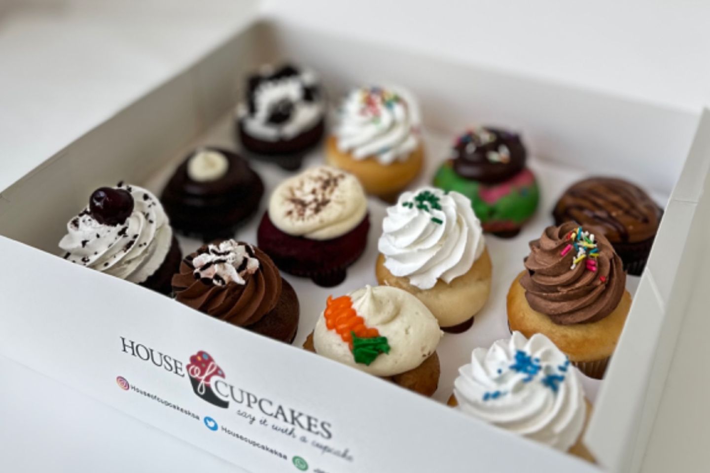 12 Assorted Cupcake