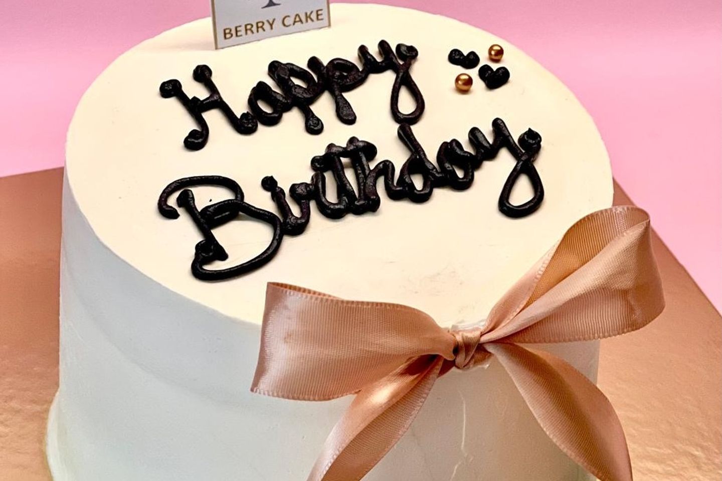 Bow Cake
