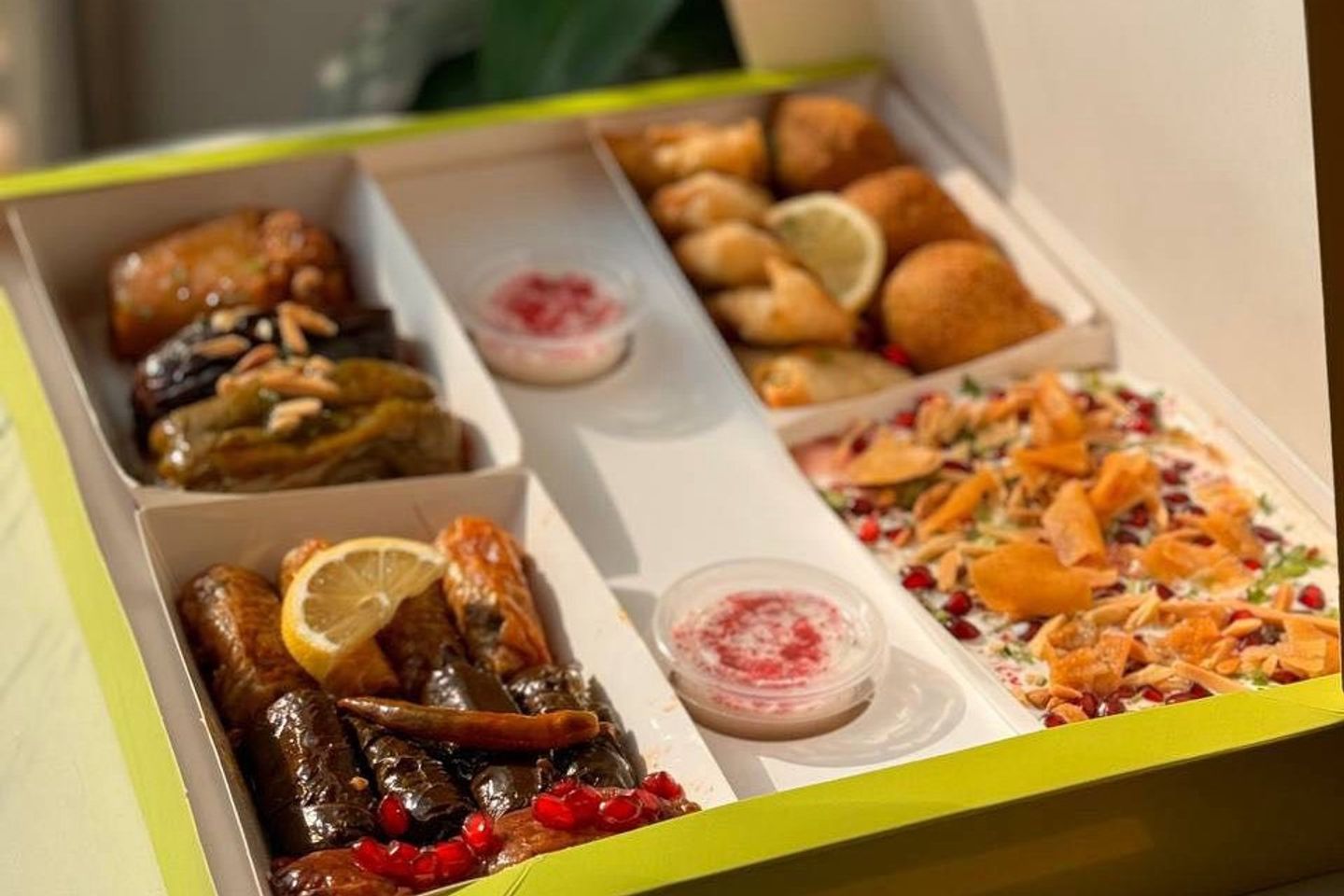 Medium Meal Box