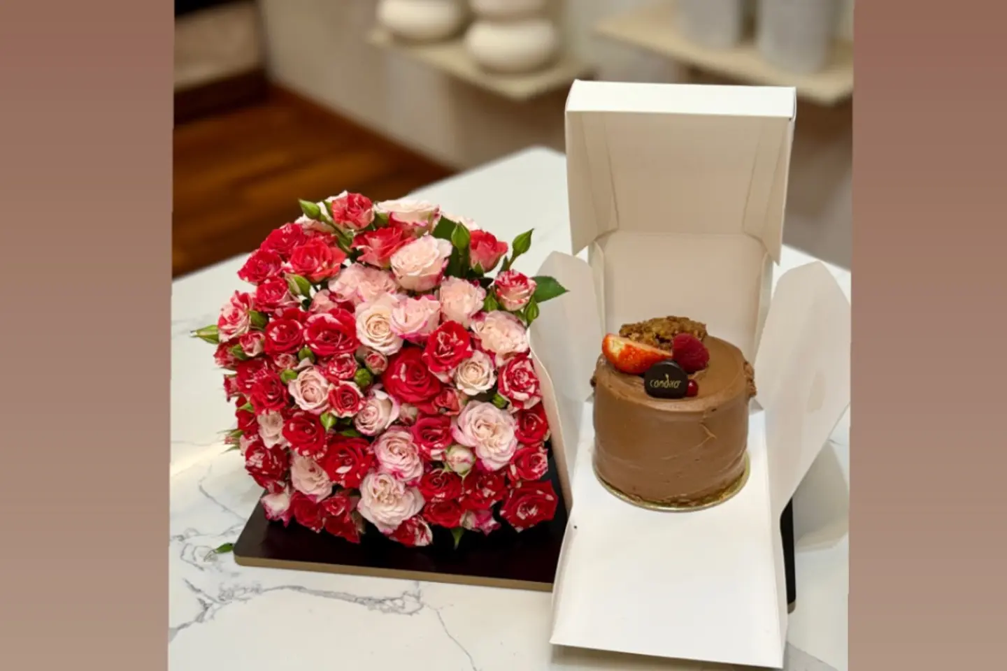 Wooden Base Rose And Chocolate Cake