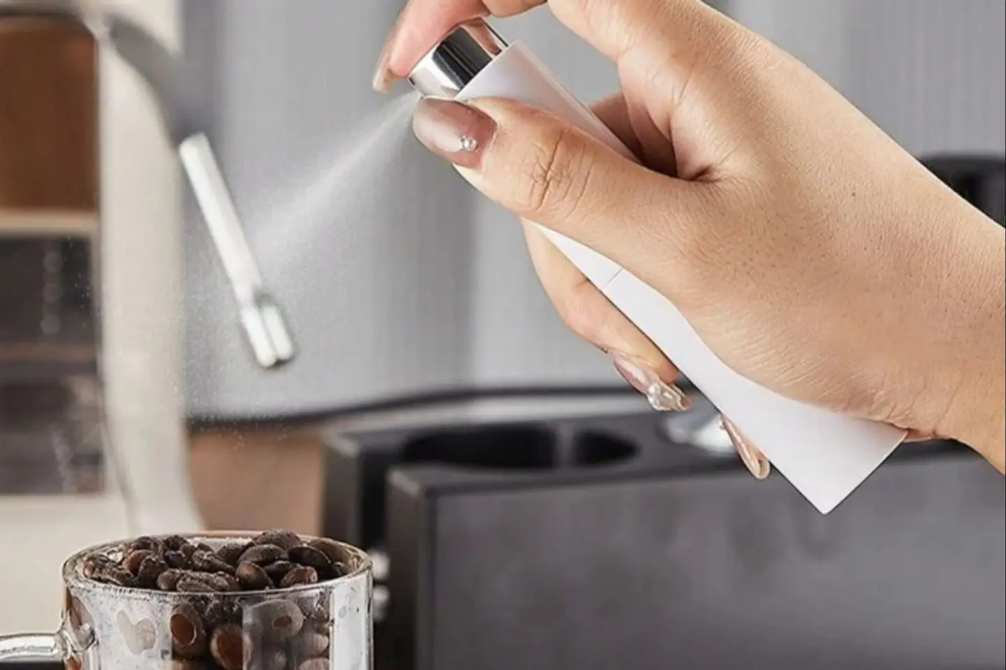 Coffee Bean Spray White