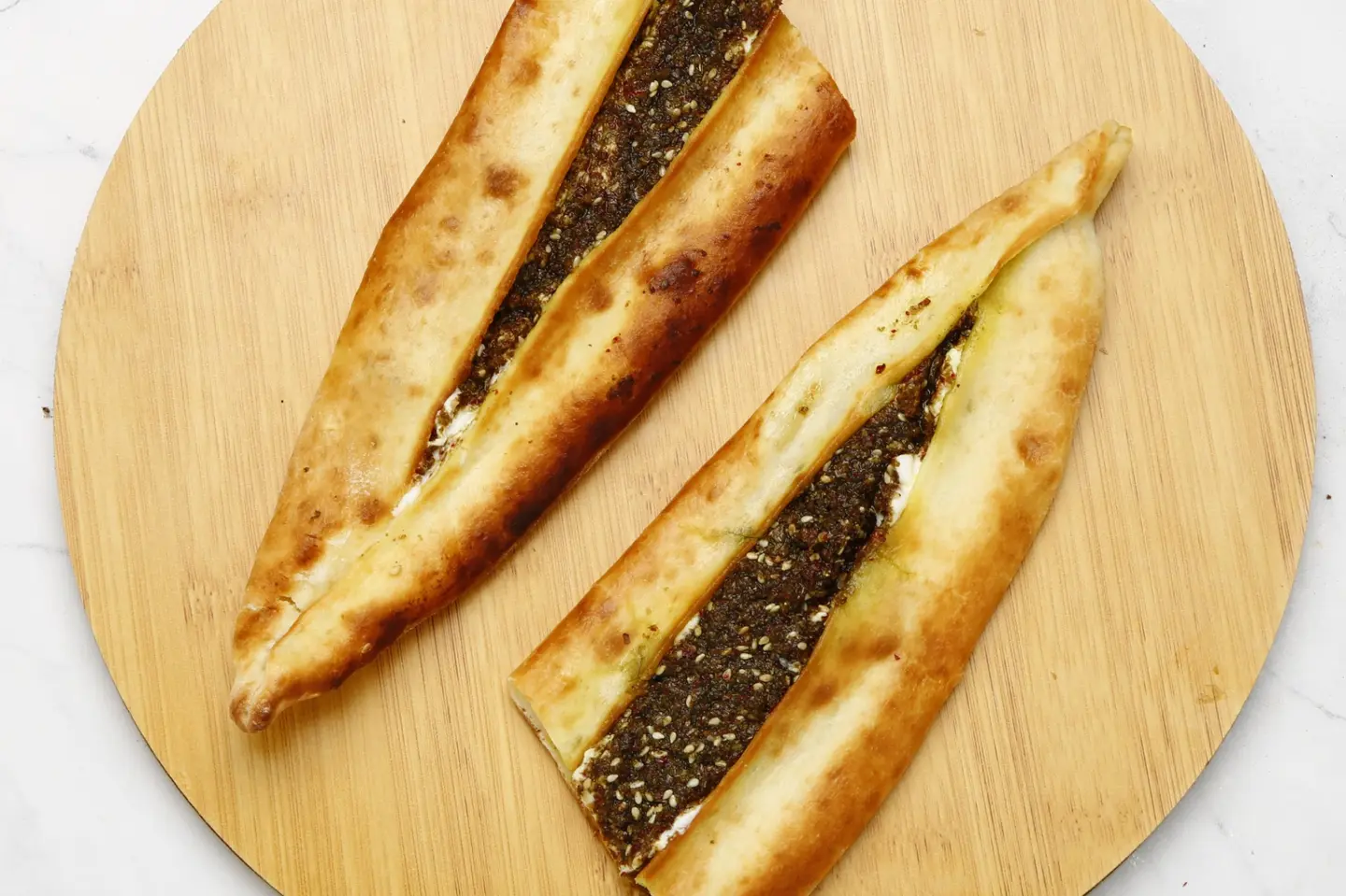 فطيرة لبنة زعتر