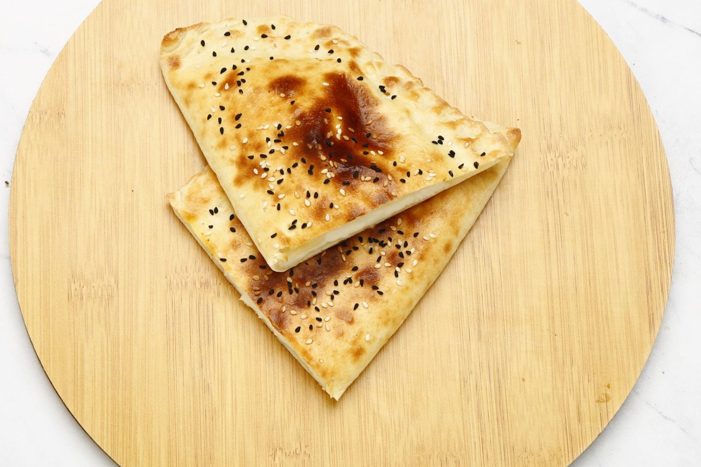 فطيرة جبن حلوم