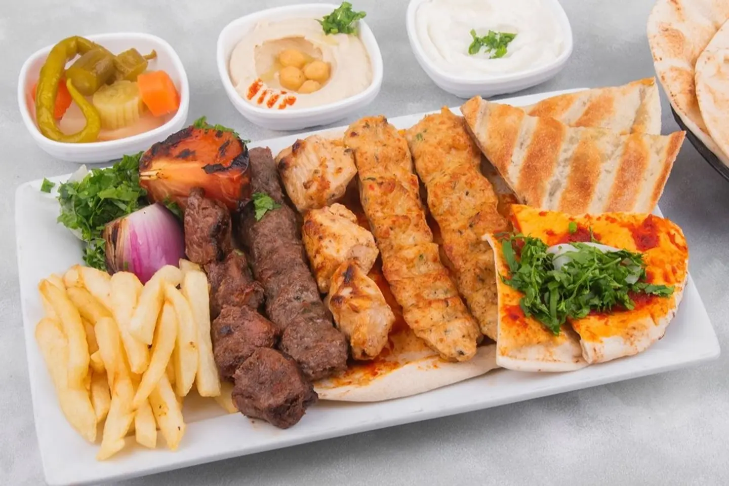 مشوي وسط مشكل