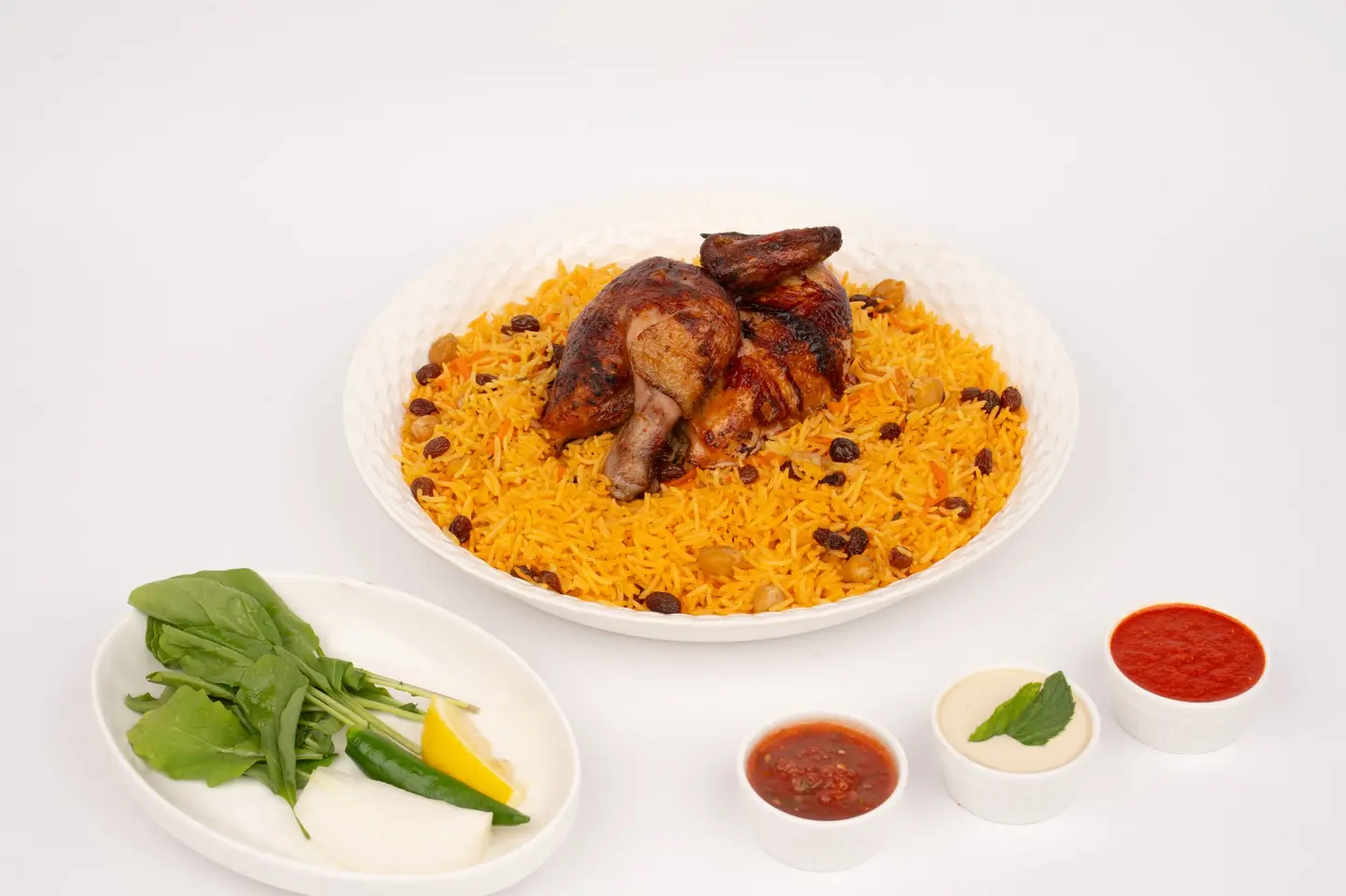 نصف حبة شواية عالحطب مع نفر رز