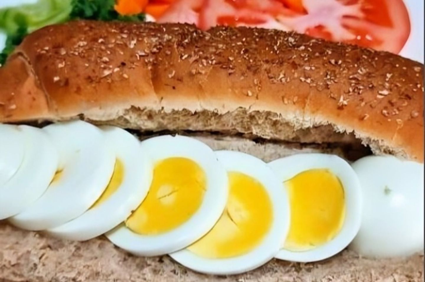 ساندويتش بيض مسلوق